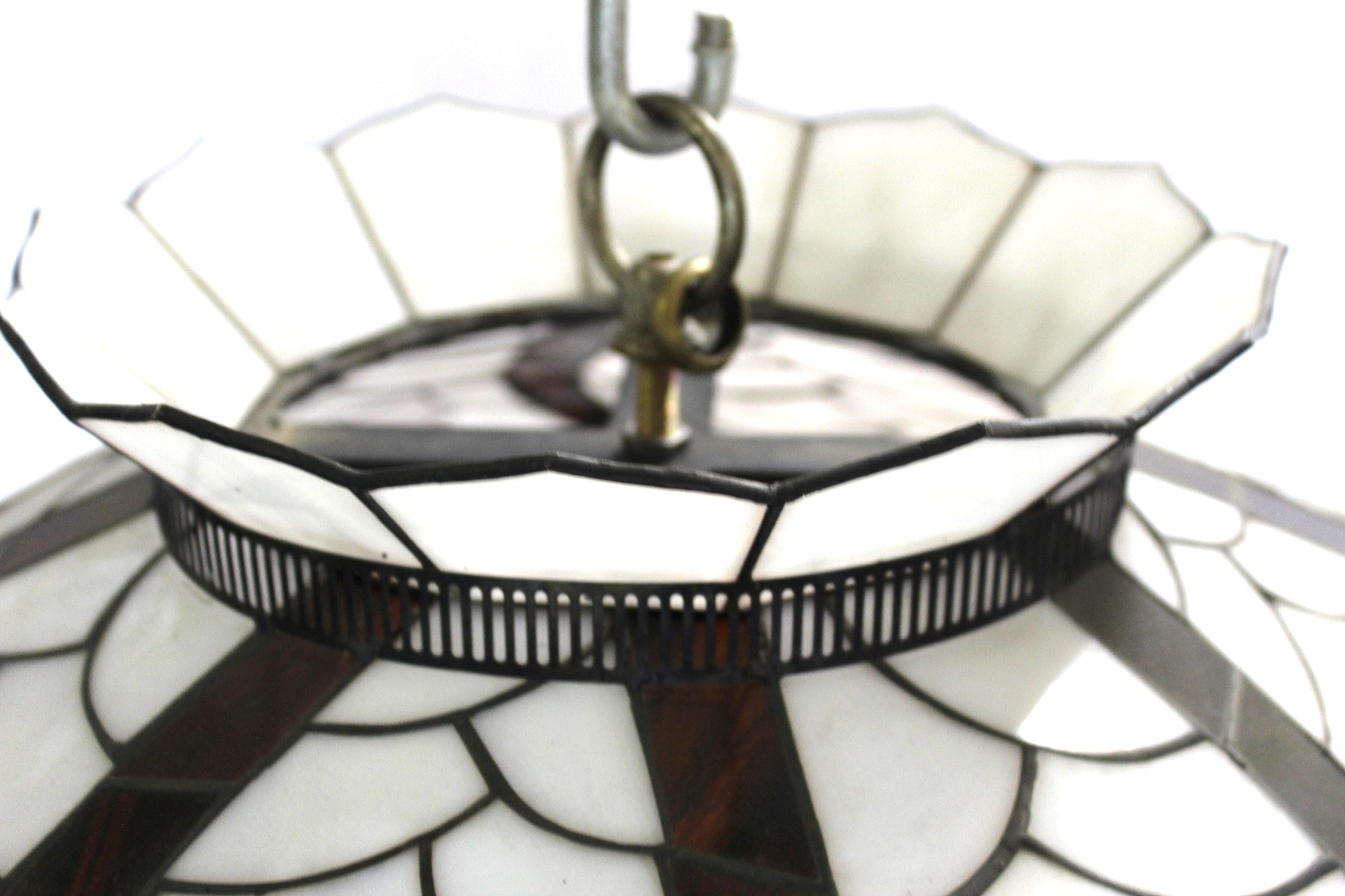 Victorien Abat-jour de type Tiffany mi-siècle moderne, grand avec fleurs en vente