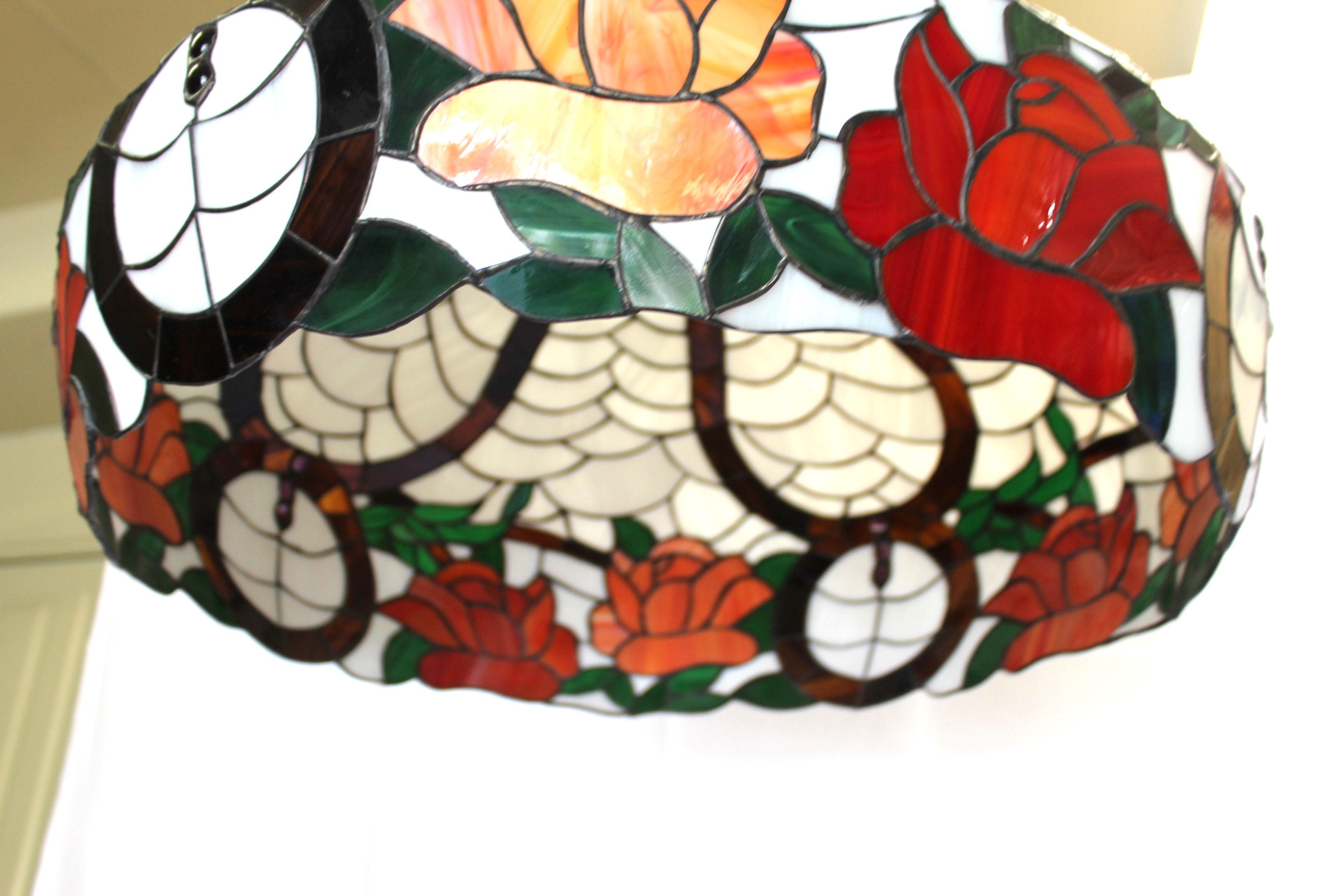 Américain Abat-jour de type Tiffany mi-siècle moderne, grand avec fleurs en vente