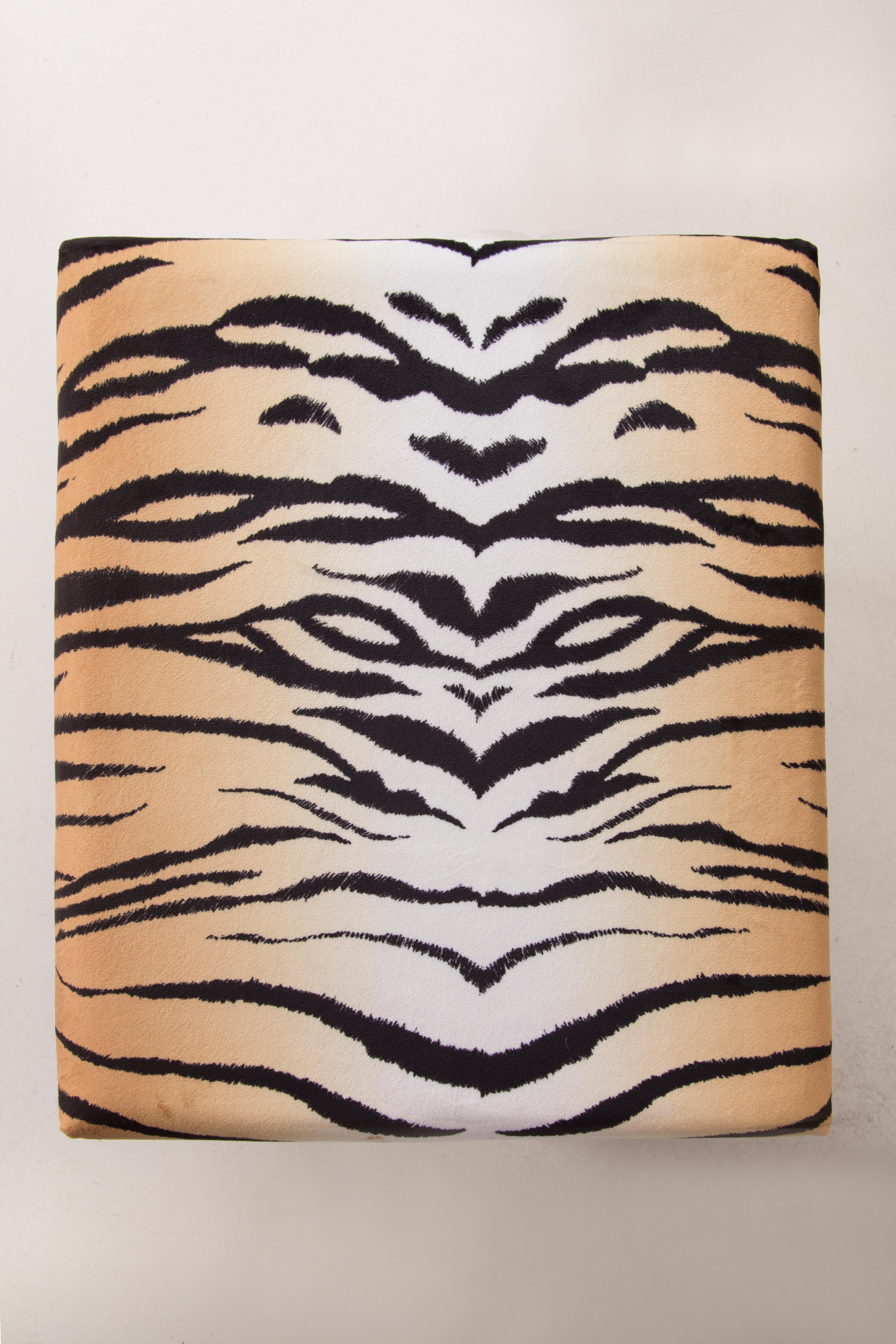 Fauteuil et tabouret modernes du milieu du siècle dernier à imprimé tigre, années 1960, Allemagne en vente 6