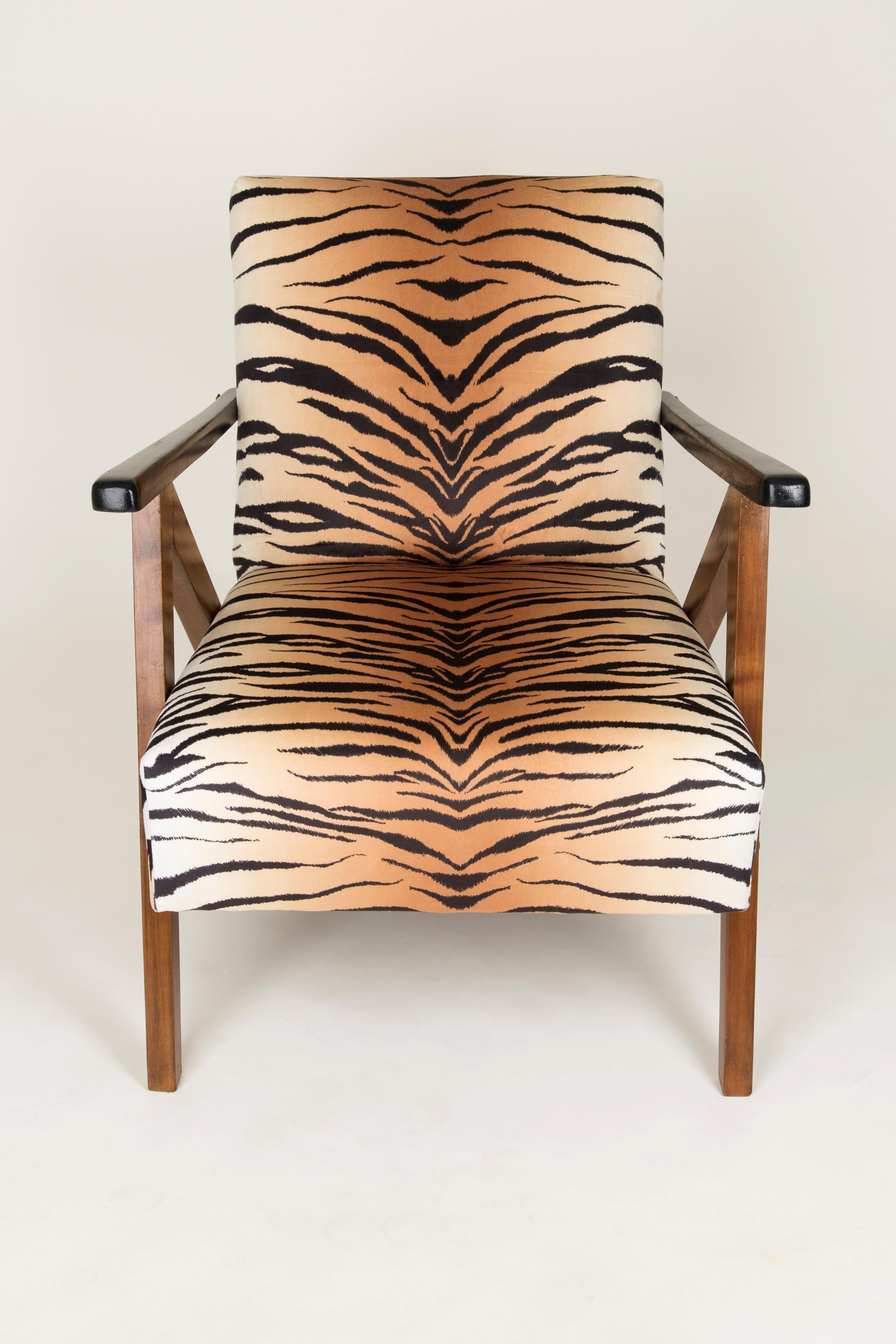 Hand-Crafted Mid-Century Modern Tiger Print Armchair and Stool, 1960s, Germany For Sale