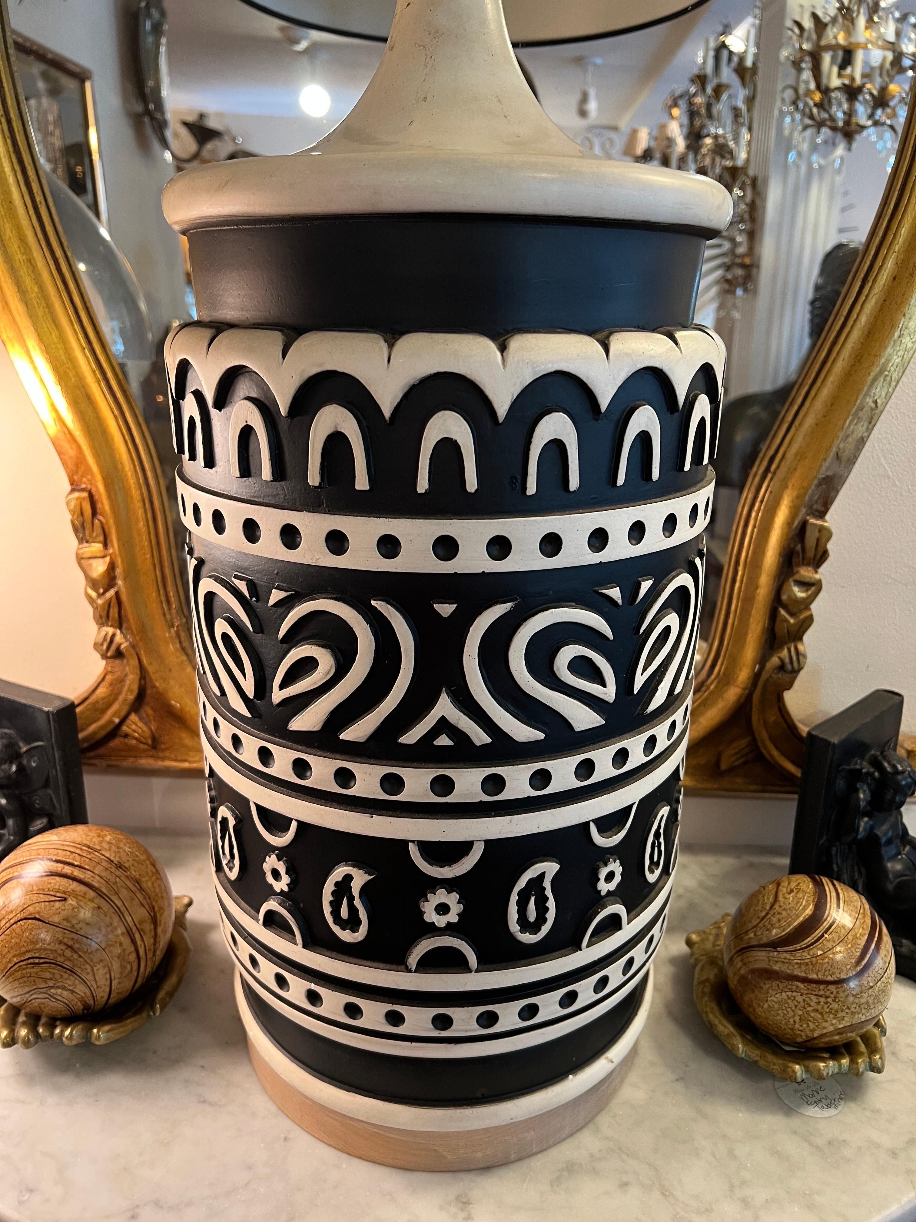 Mid-Century Modern Ceramic Tiki Lamp For Sale 6