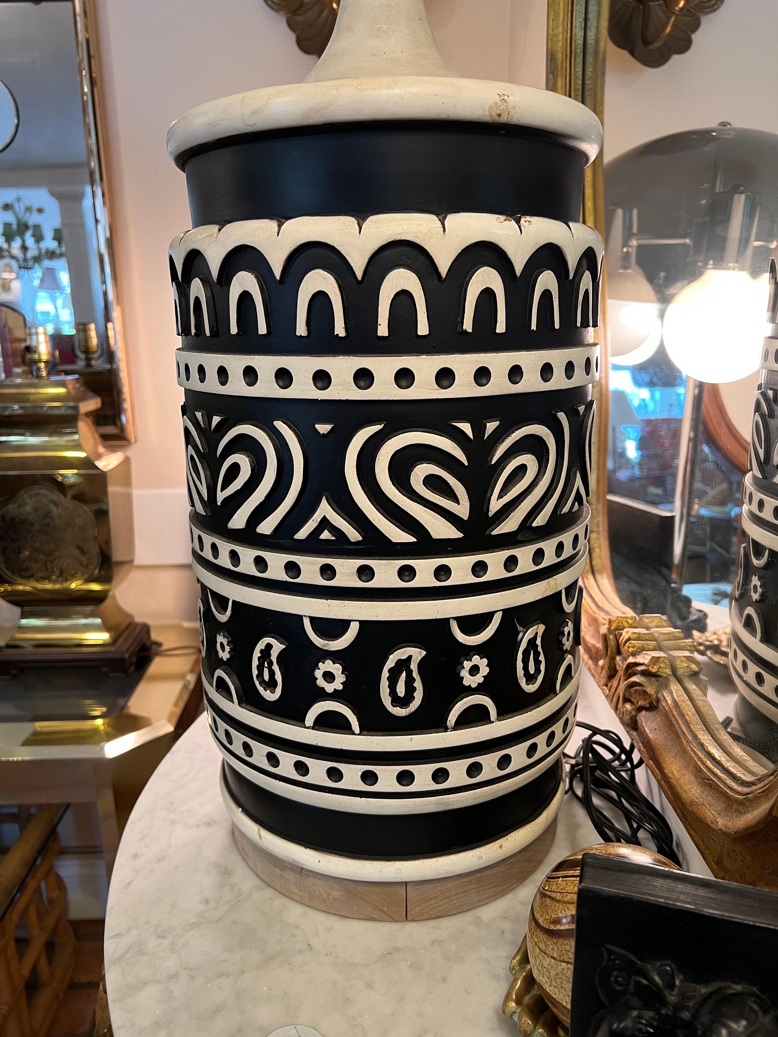Mid-Century Modern Ceramic Tiki Lamp For Sale 7