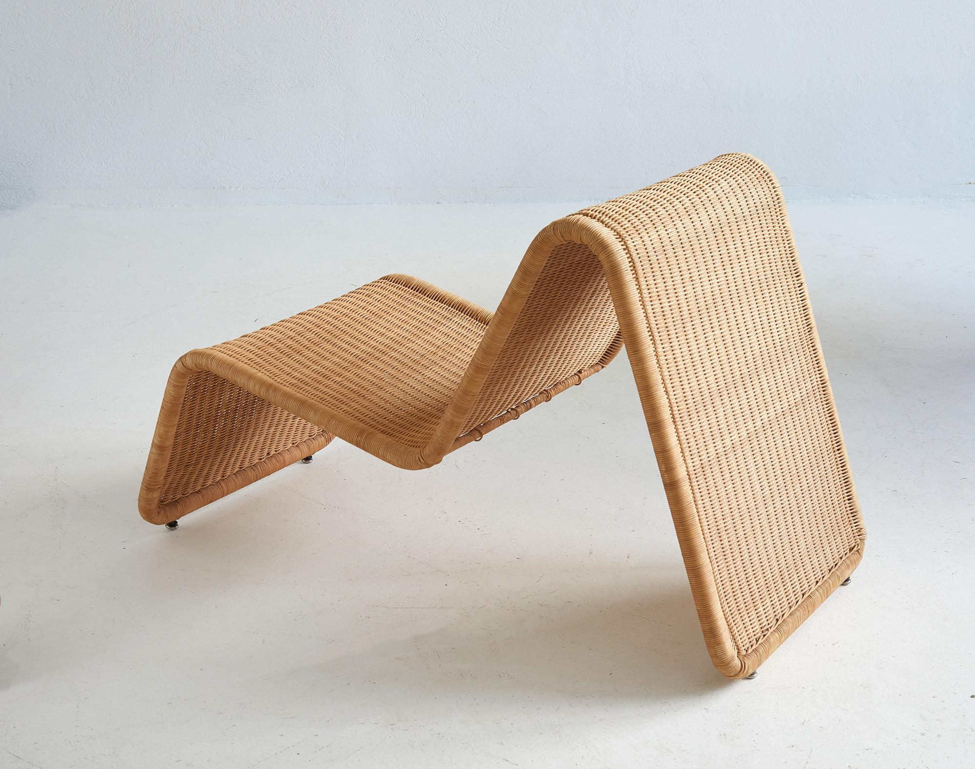 Italian Mid-century modern Tito Agnoli rattan lounge chair by Bonacina, 1960 Italy For Sale