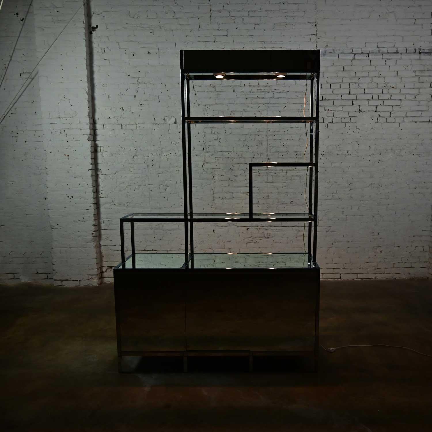 Mid Century Modern to Modern Chrome & Mirrored Etagere Cabinet Style DIA or Ello For Sale 3