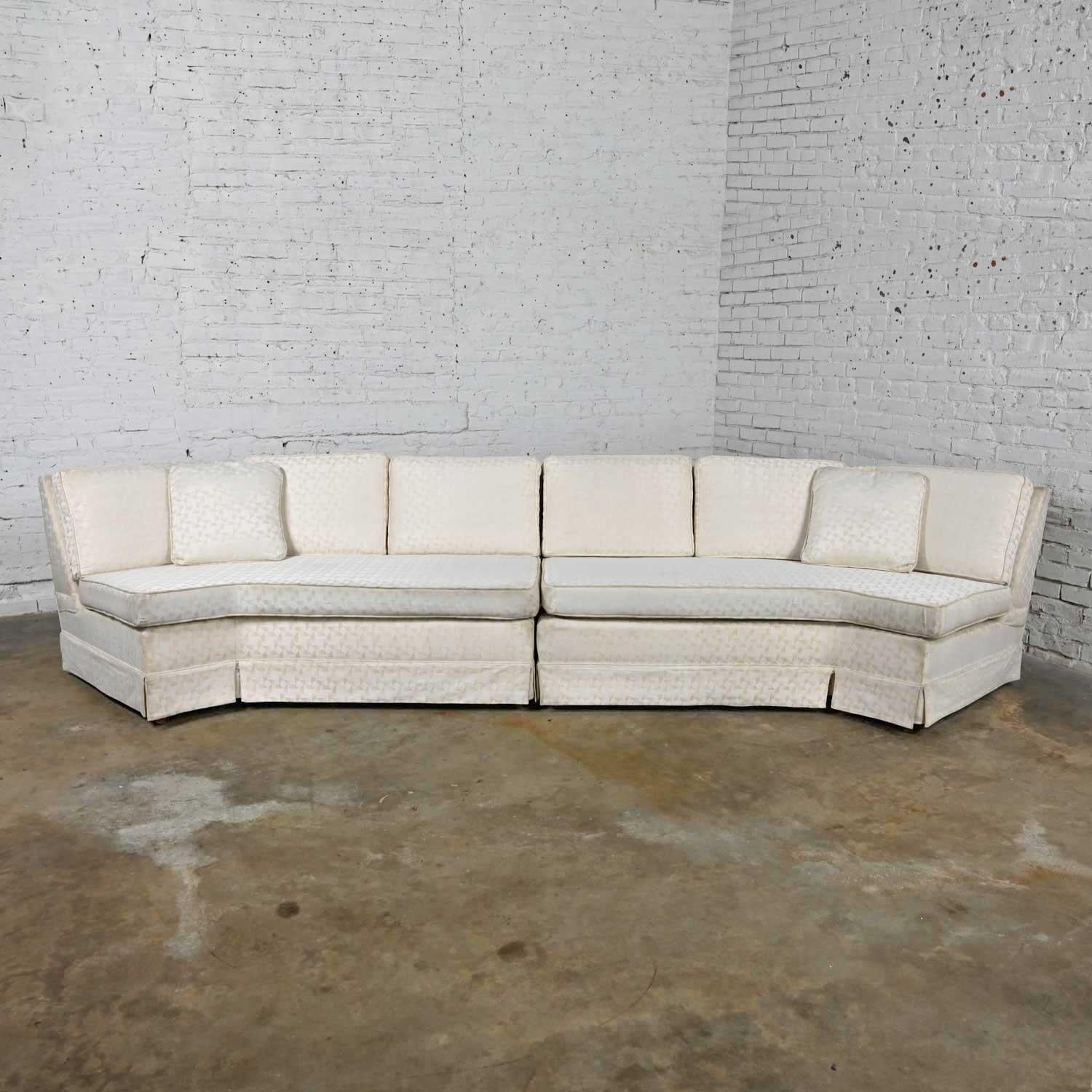 Fabric Mid-Century Modern to Modern & Hollywood Regency 2 Piece Angled Sectional Sofa For Sale
