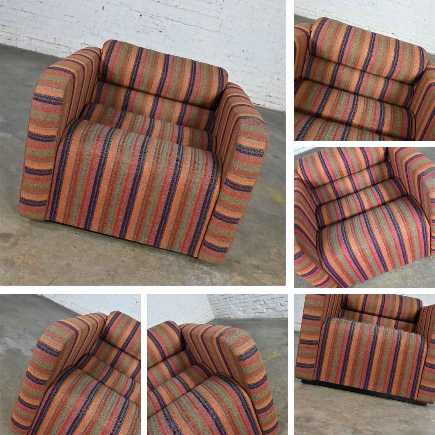 Mid-Century Modern to Post-Modern Purple Striped Multi-Piece Modular Club Chair For Sale 5