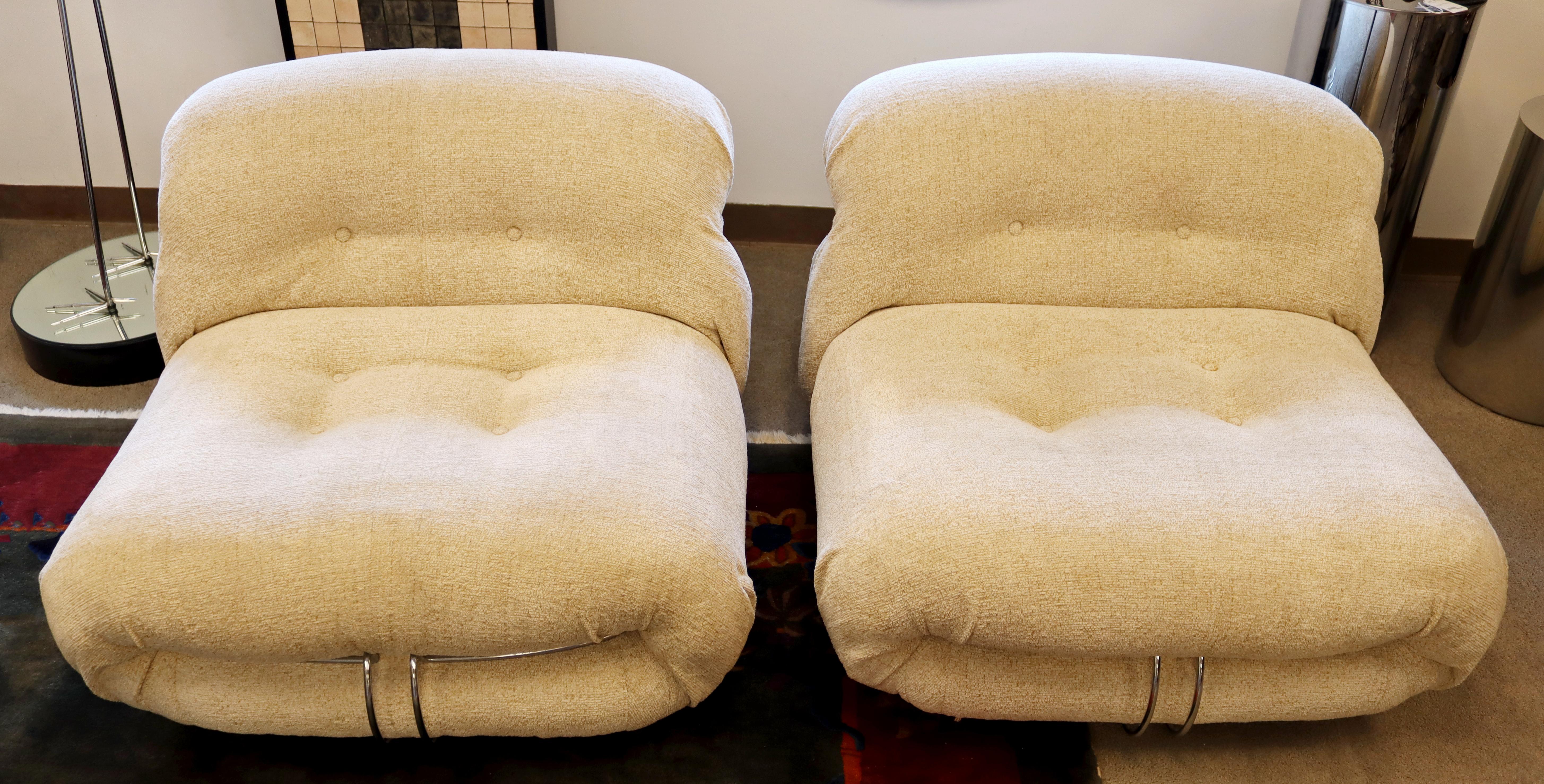 Mid-Century Modern Tobia Scarpa Cassina Soriana Pair Boucle Lounge Chairs 1970s 4