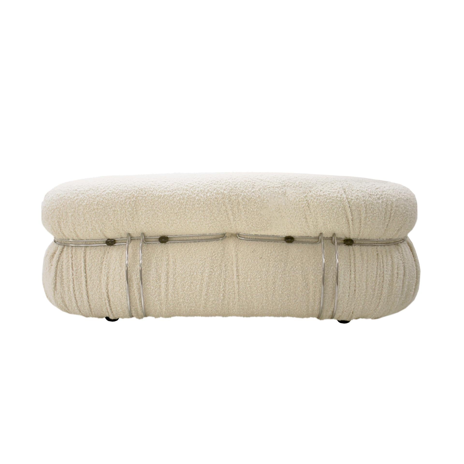 Mid-Century Modern Tobia Scarpa White Bouclé Wool Soriana Italian Sofa, 1960s 1