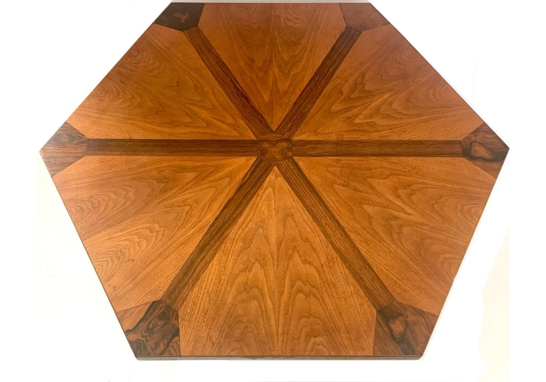 Mid Century Modern Tomlinson Furniture Mesa auxiliar octogonal Estadounidense en venta