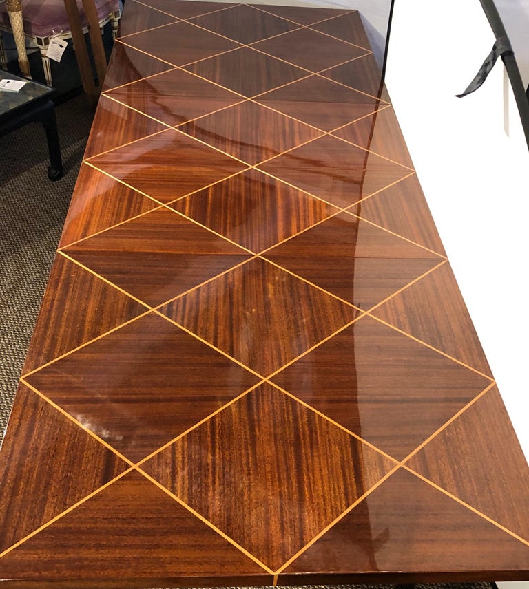 Mid-Century Modern Tommi Parzinger Tagged Dining Table with Two Leaves In Good Condition For Sale In Stamford, CT