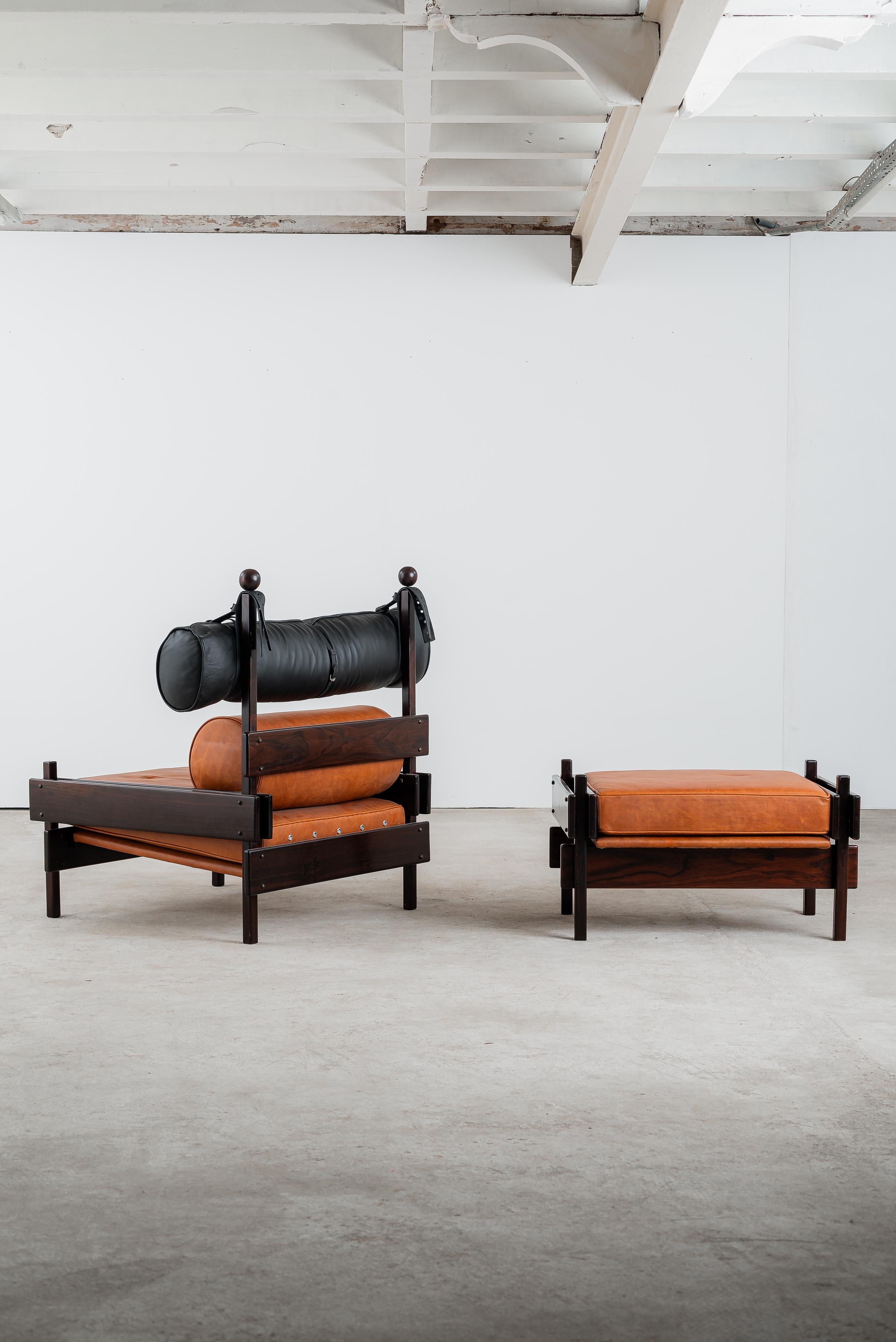 Moderner Tonico-Sessel mit Hocker von Sergio Rodrigues, Brasilien, 1960er Jahre im Zustand „Gut“ im Angebot in Deerfield Beach, FL