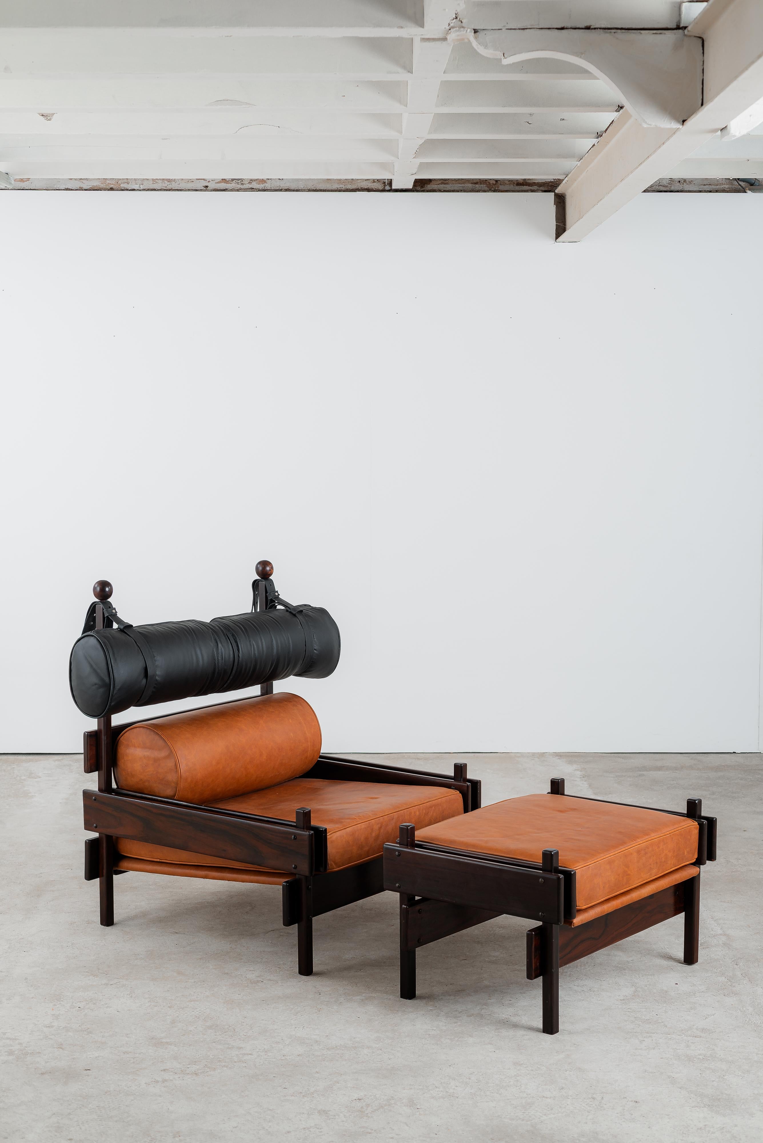 Moderner Tonico-Sessel mit Hocker von Sergio Rodrigues, Brasilien, 1960er Jahre im Angebot 1