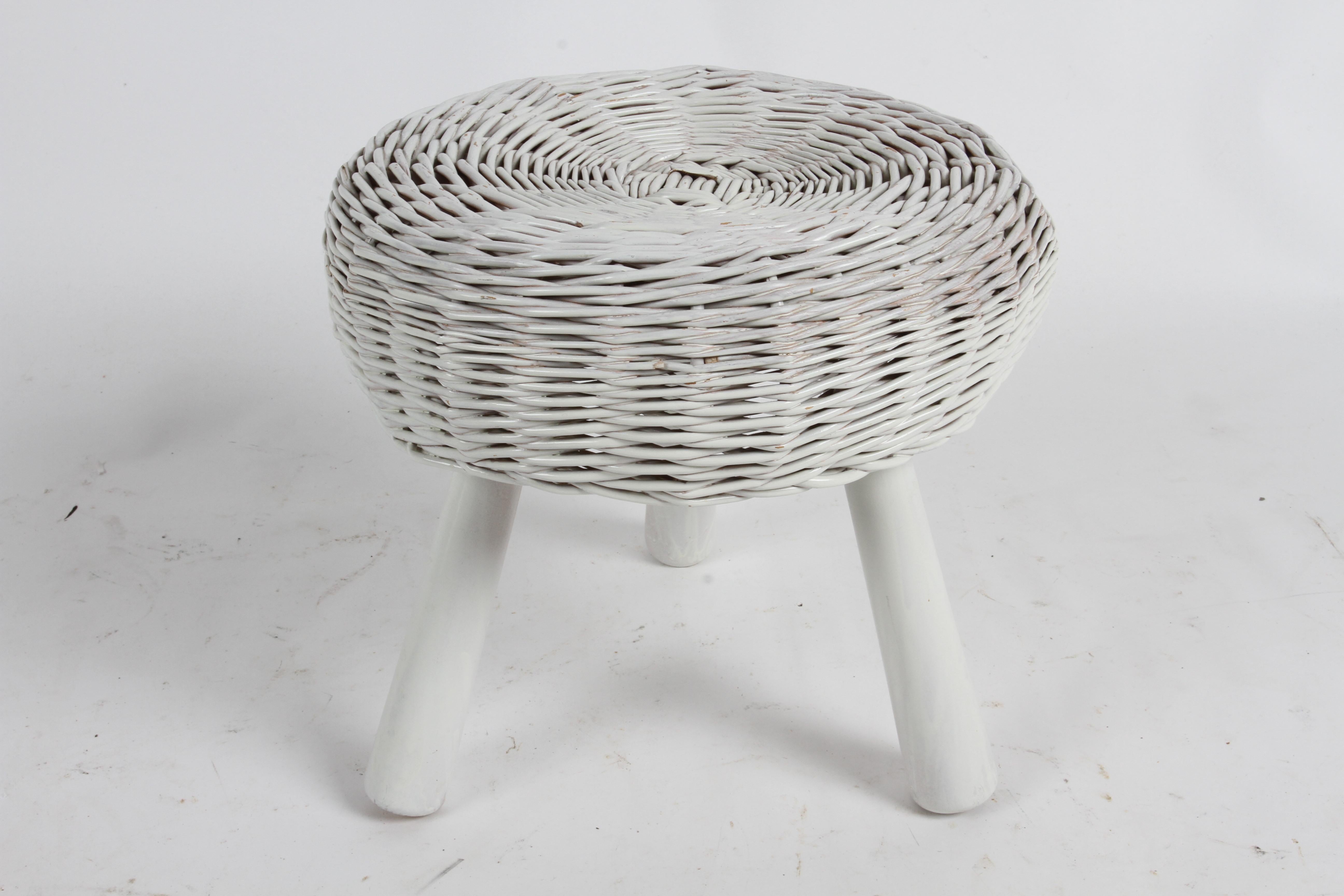 round wicker stool