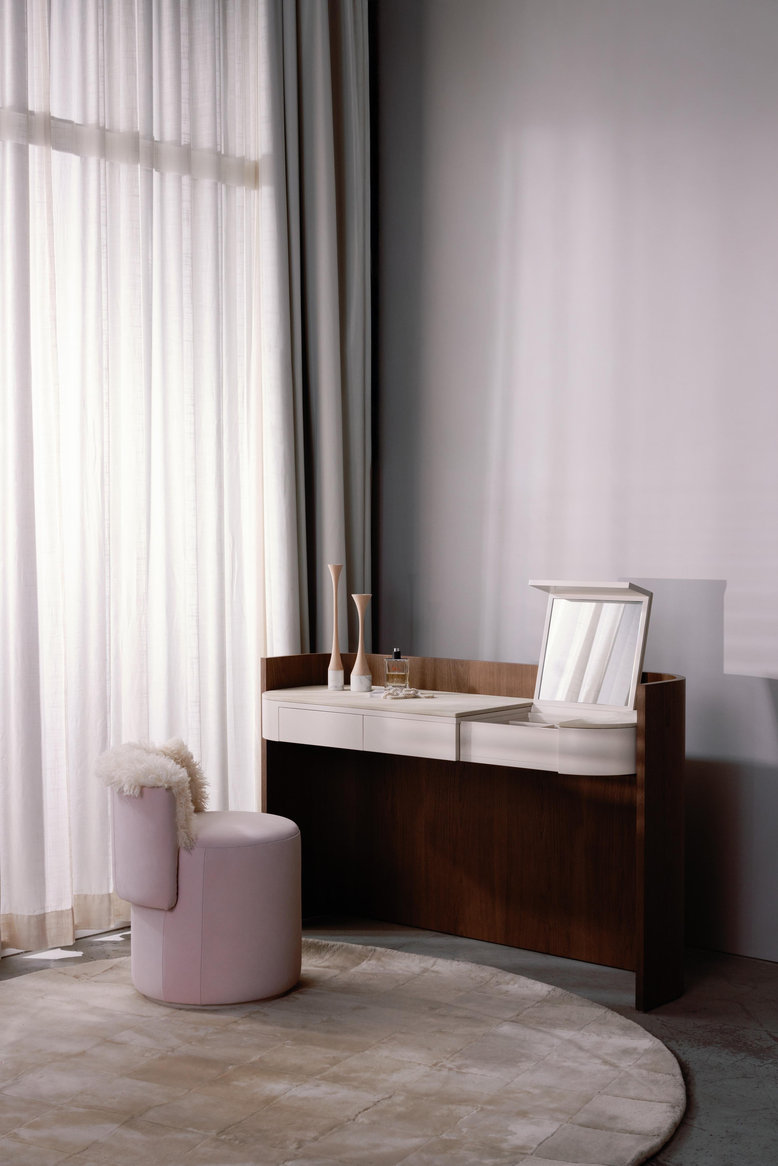 Mid-Century Modern Toscana Vanity Table Oak Beige Leather Handmade by Greenapple For Sale 7