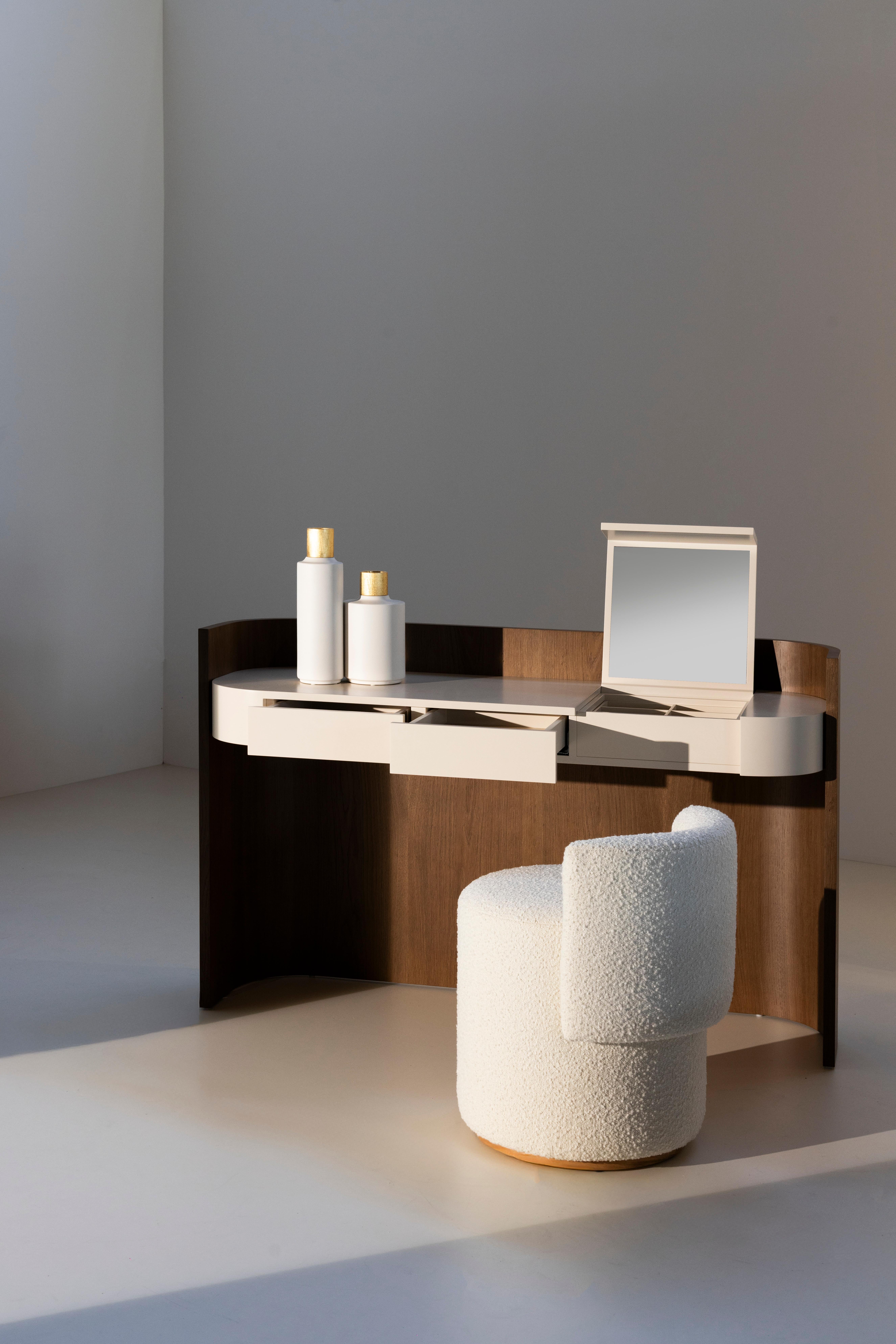 Woodwork Mid-Century Modern Toscana Vanity Table Oak Beige Leather Handmade by Greenapple For Sale