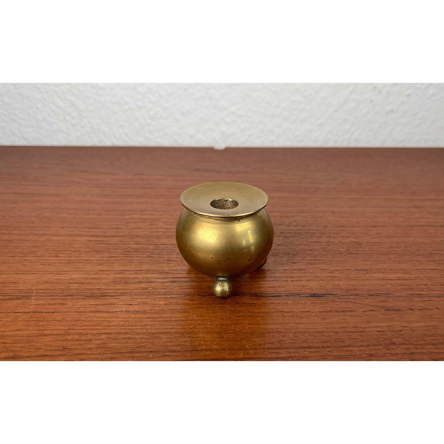 Candelabro tradicional sueco de latón moderno de mediados de siglo, años 60 Sueco en venta