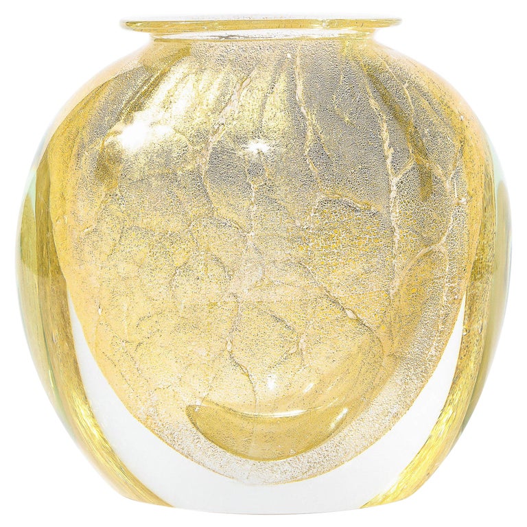 Mid-Century Modern Translucent and 24kt Gold Leaf Handblown Murano Vase at  1stDibs