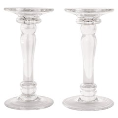 Candelabros de columna dórica de cristal translúcido modernos de mediados de siglo