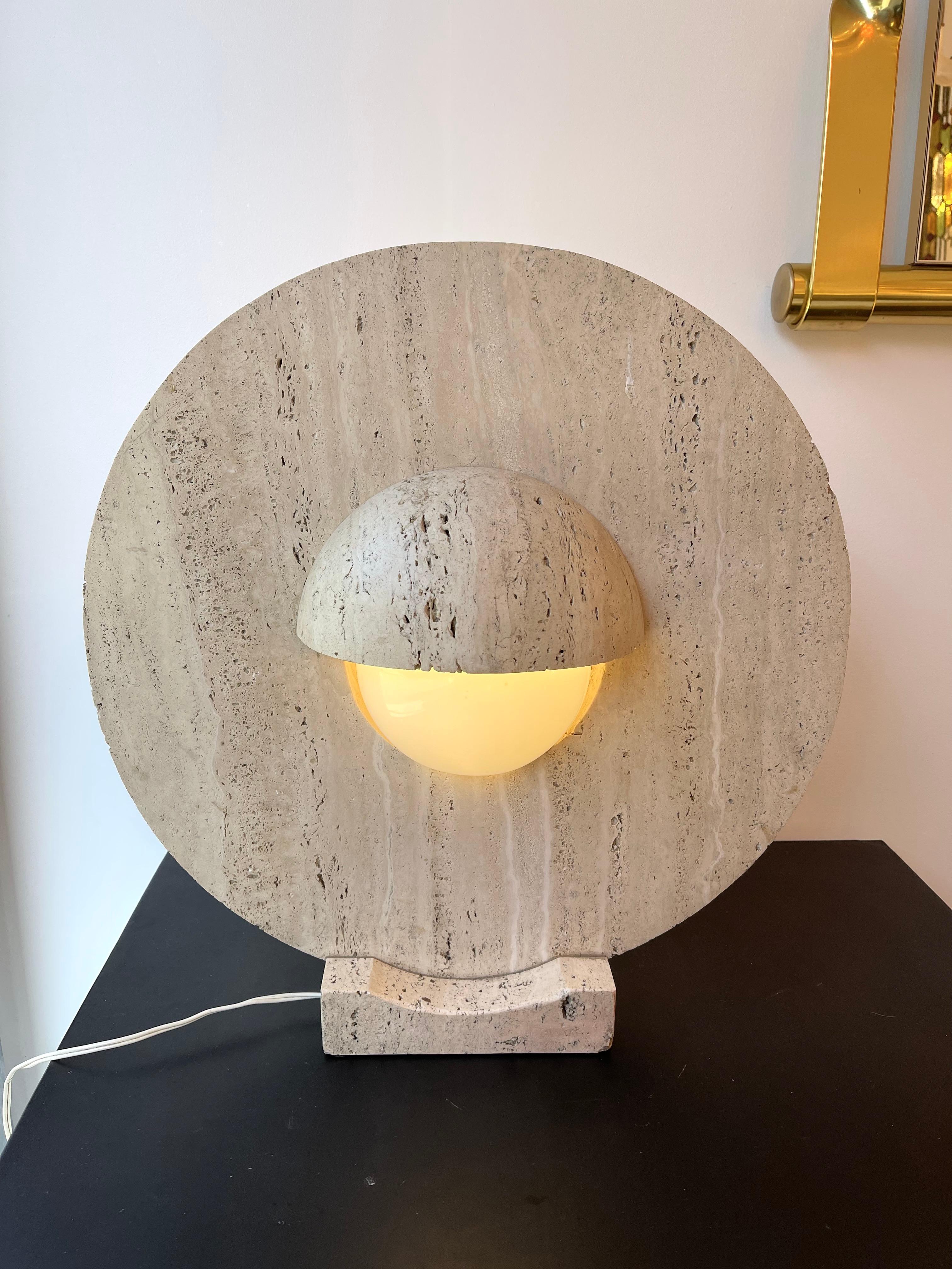 Late 20th Century Mid-Century Modern Travertine Abstract Sculpture Lamp. Italy, 1970s For Sale