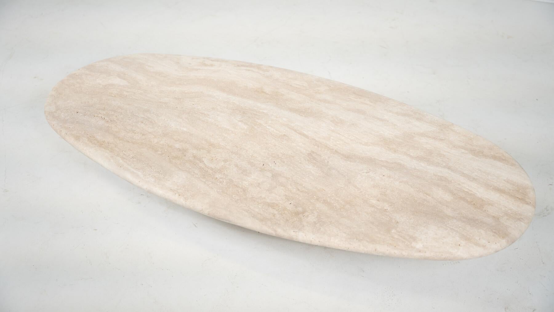Table basse en travertin moderne du milieu du siècle dernier, Italie Bon état - En vente à Brussels, BE