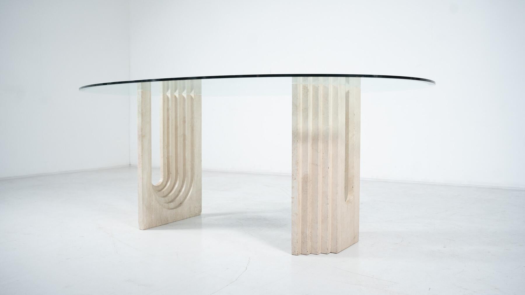 Table de salle à manger en travertin moderne du milieu du siècle par Carlo Scarpa, 1970