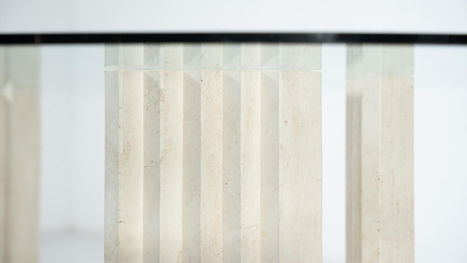 Table de salle à manger en travertin moderne du milieu du siècle dernier par Carlo Scarpa, 1970 en vente 2