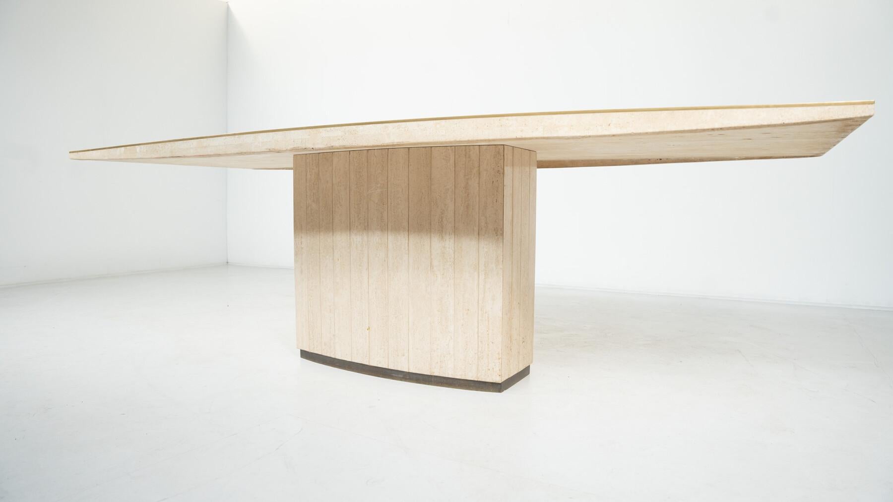 Mid-Century Modern Travertine Dining Table by Willy Rizzo, 1970s For Sale 2