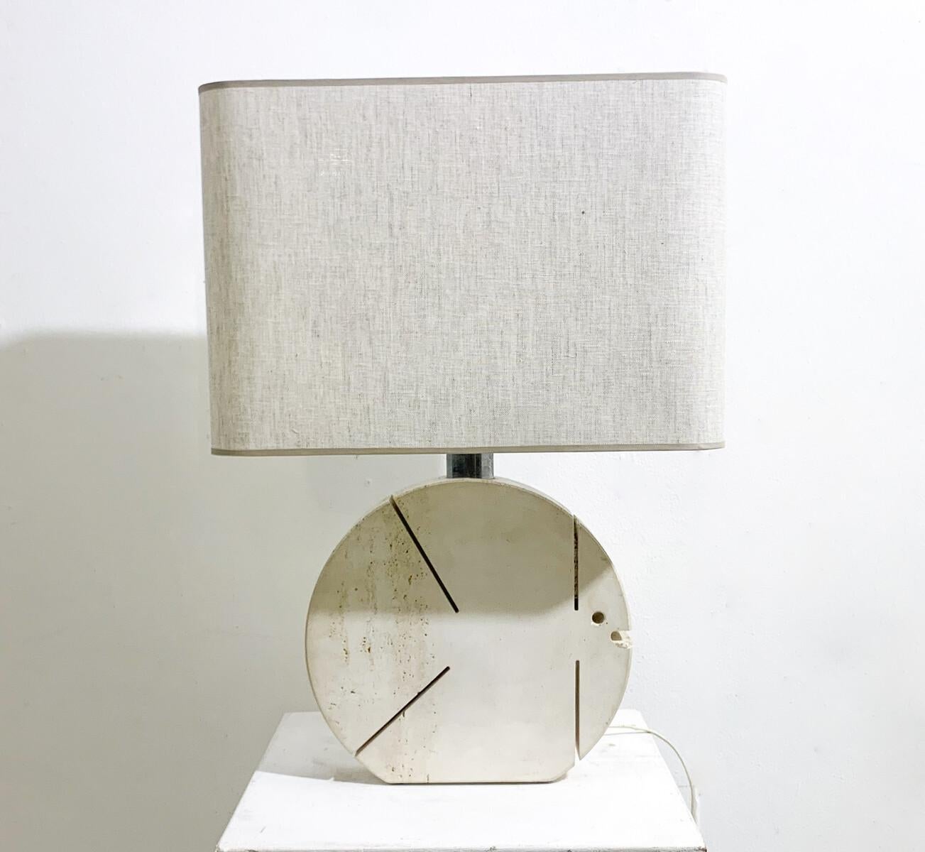 Mid-Century Modern Travertine fish table lamp by Fratelli Mannelli, Italy, 1970s.