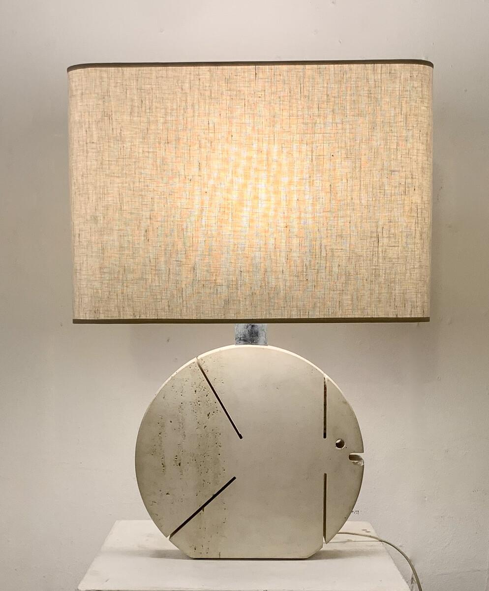 Italian Mid-Century Modern Travertine Fish Table Lamp by Fratelli Mannelli, Italy, 1970s For Sale
