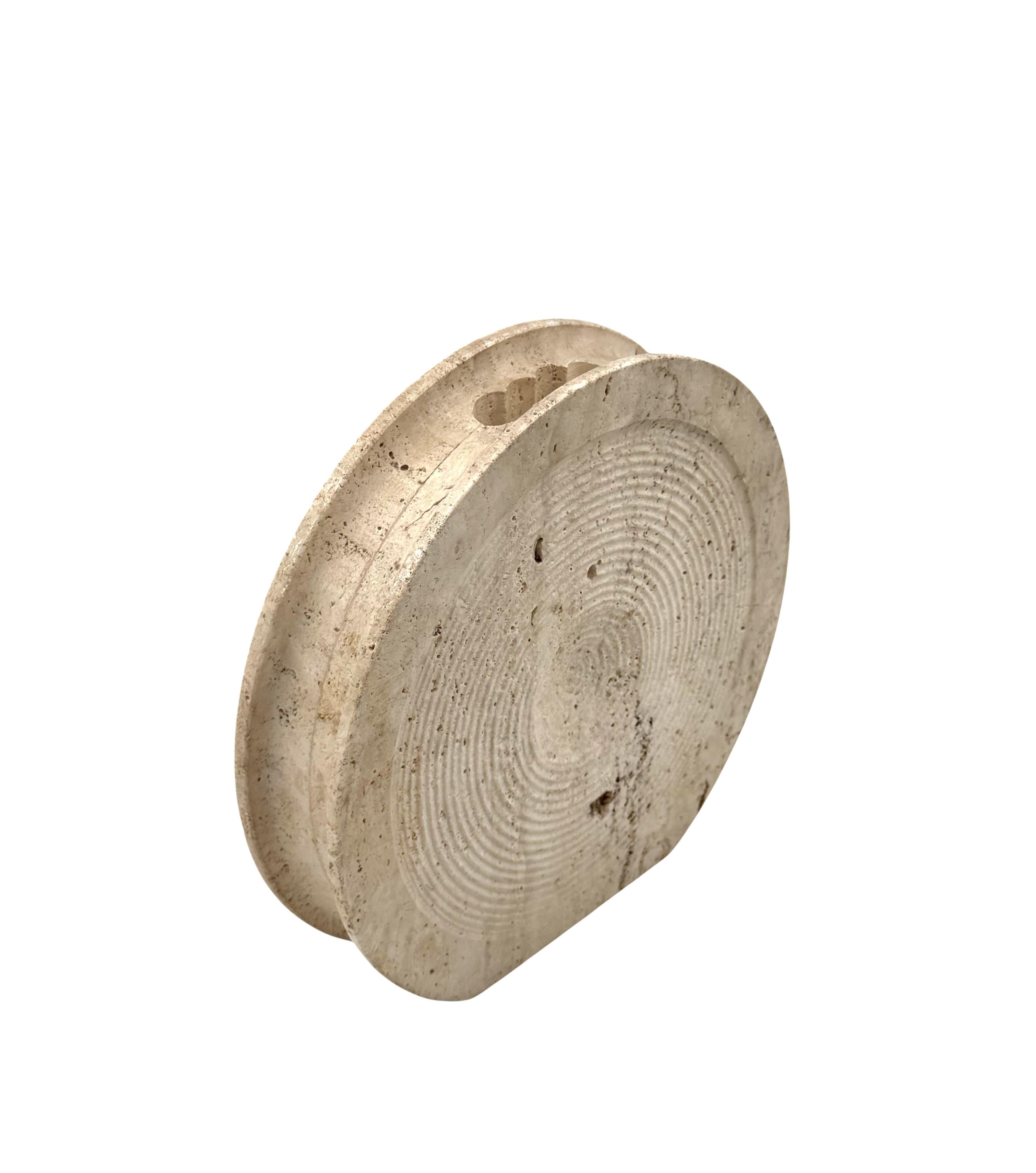 Mid-century modern travertine solifleur vase, Cerri Nestore, Italy, 1970s in vendita 5