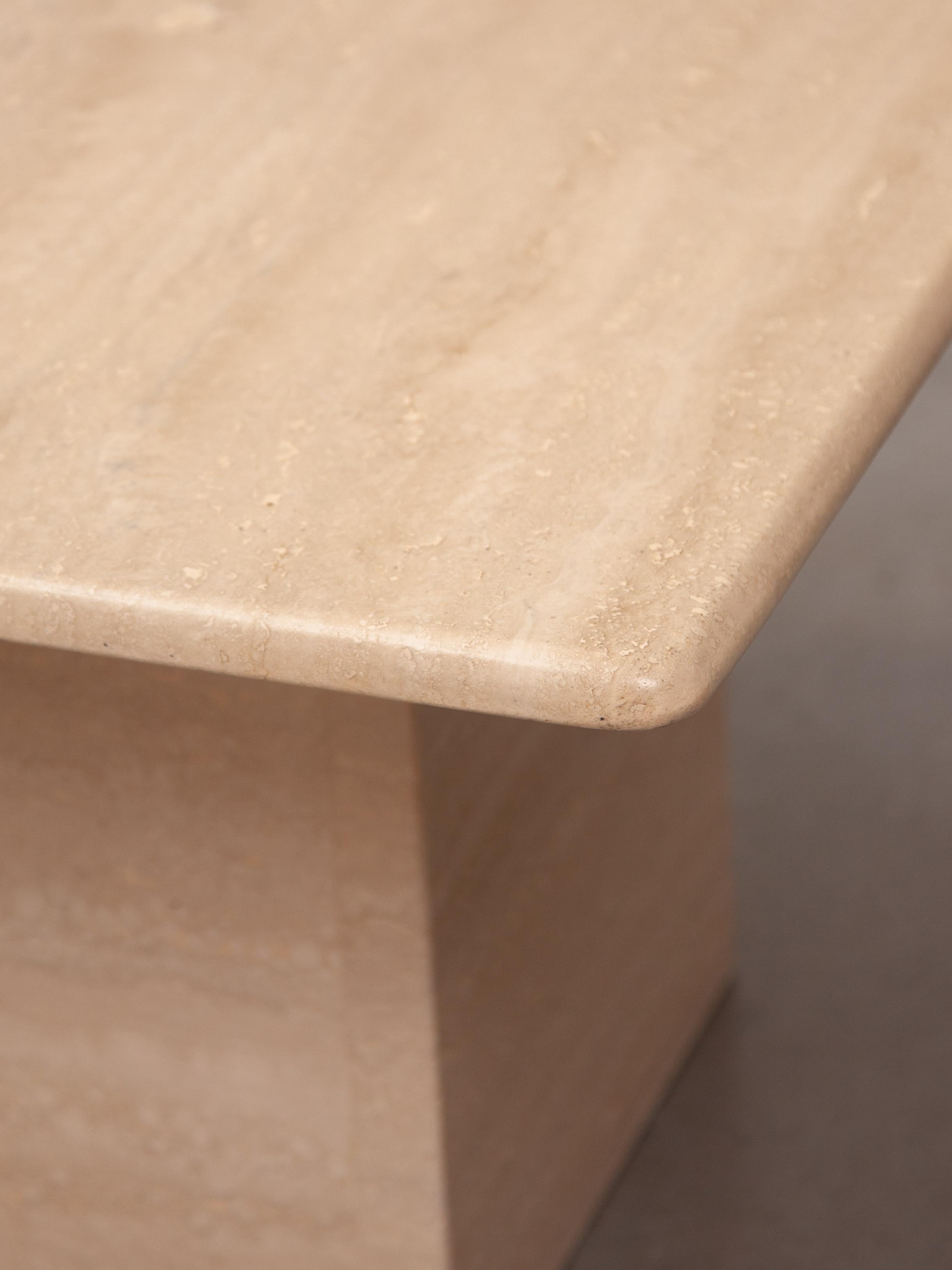 Quadratischer Couchtisch, Konsole, Beistelltisch aus Travertin, Mid-Century Modern, 1970er Jahre 3