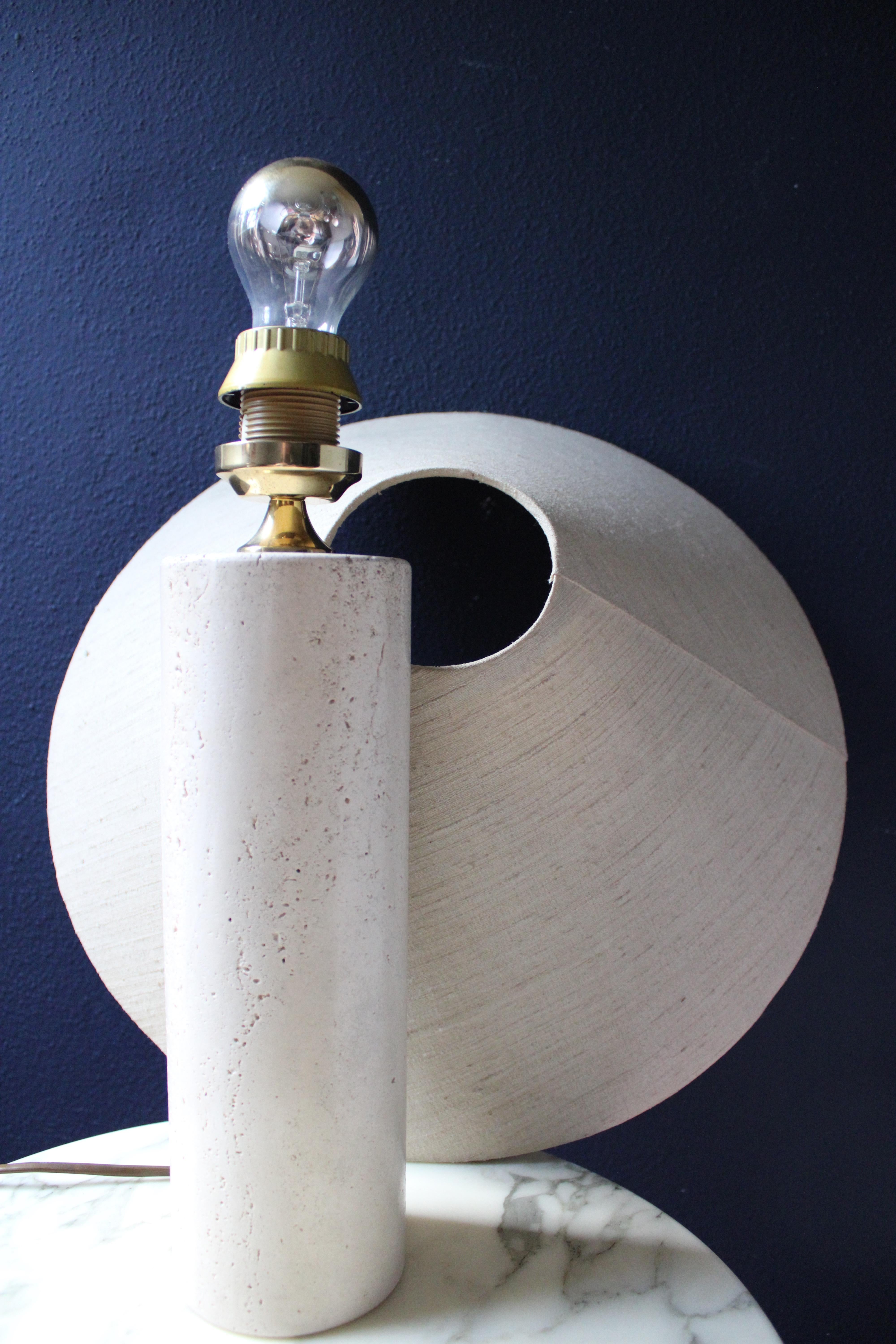 Lampe de table The Moderns en travertin 70s en vente 4