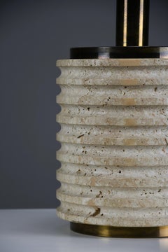 Lampe de table en travertin moderne du milieu du siècle Attribuée à Fratelli Mannelli, Italie