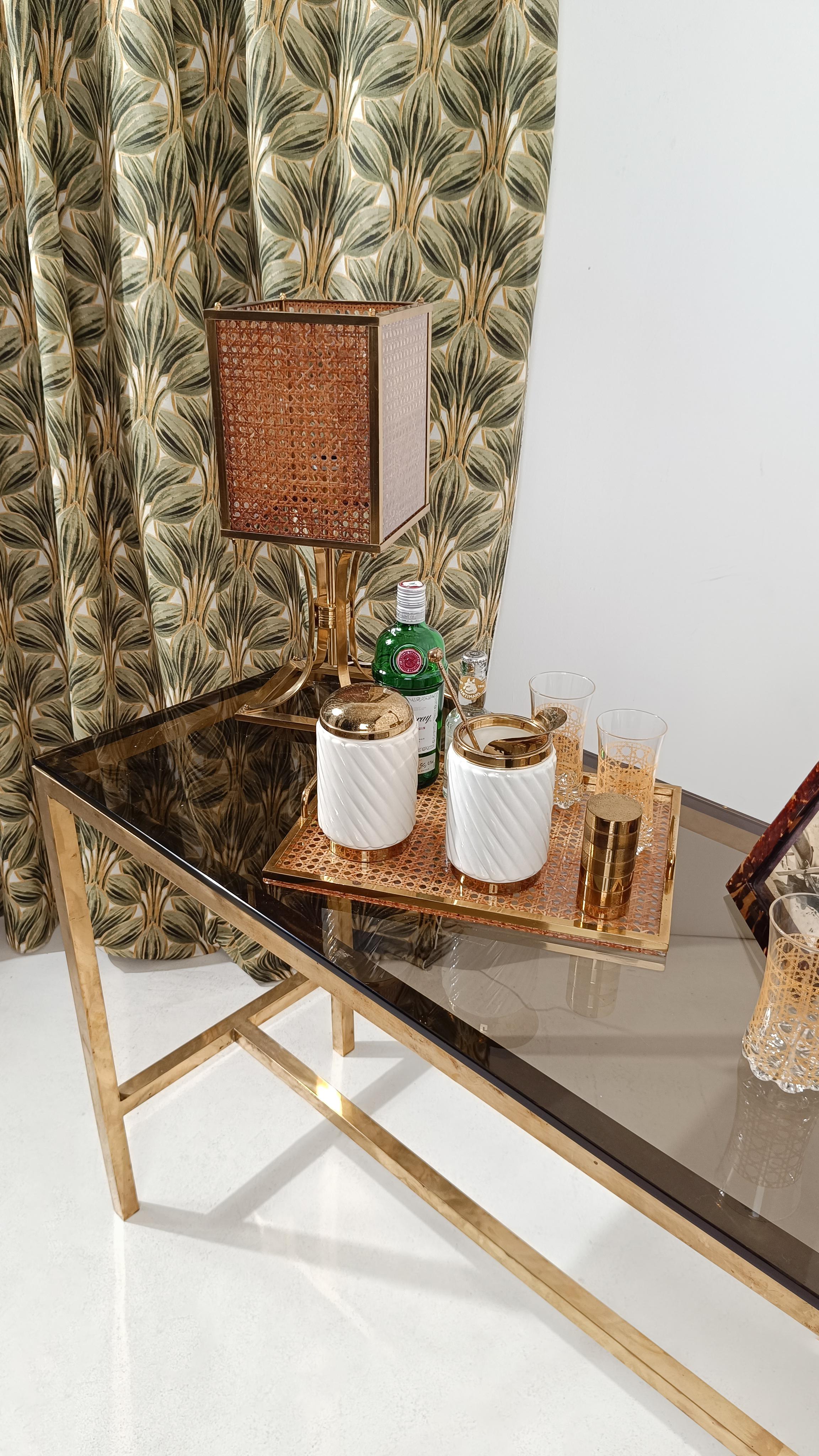 Mid Century Modern Tablett im Stil von Christian Dior, iLucite, Messing und Rohrgeflecht im Angebot 12