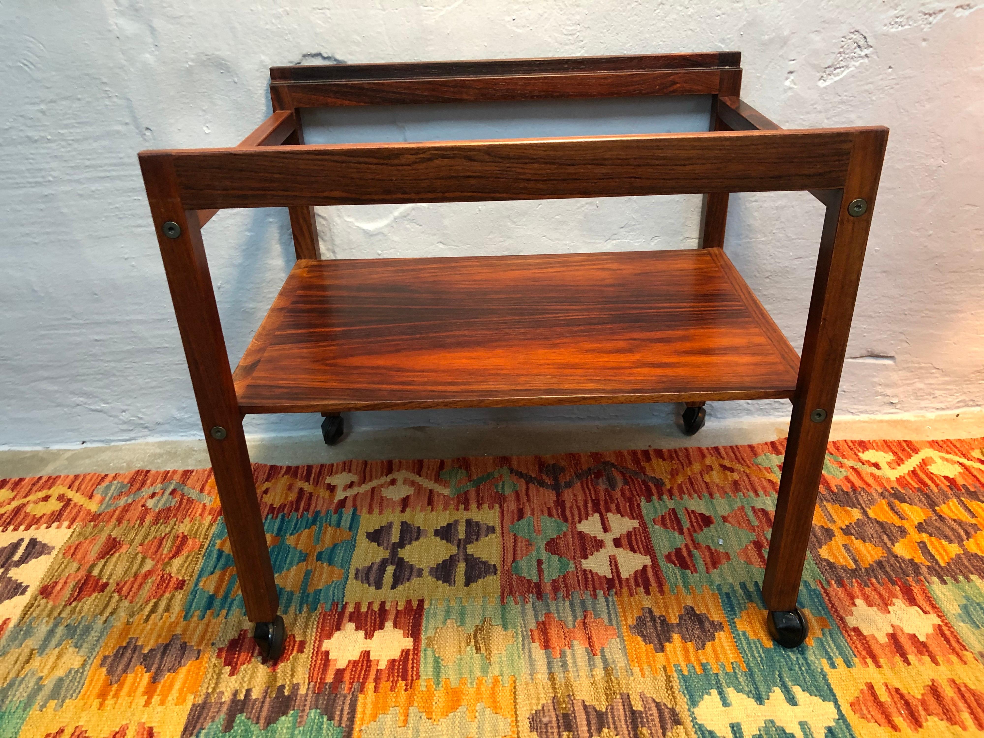 Mid-Century Modern Tray Table in Rosewood with Inlaid Tiles by Royal Copenhagen In Good Condition In Søborg, DK