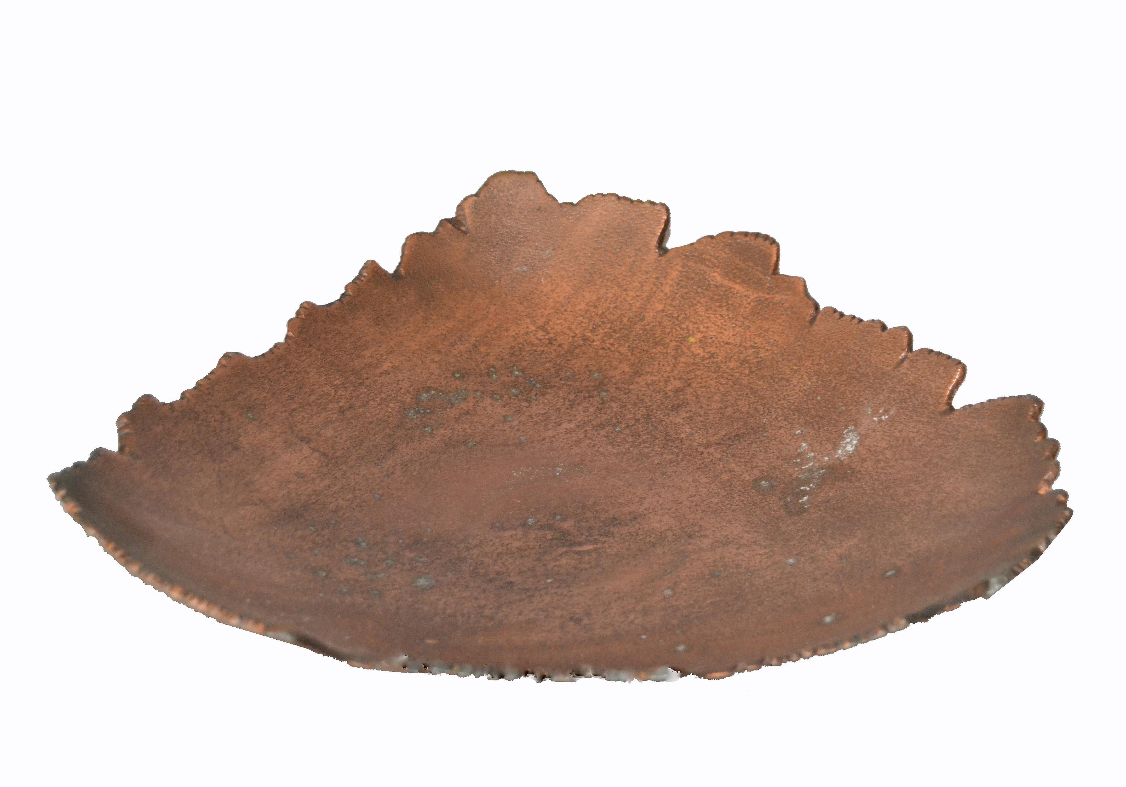 20th Century Mid-Century Modern Tree Leaf Shaped Footed Bowl in Bronze, Centerpiece