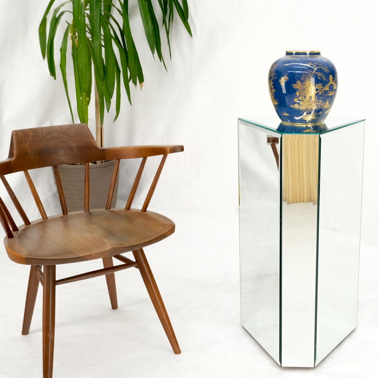 Miroirs biseautés triangulaires modernes du milieu du siècle dernier Table de chevet Console en vente 3
