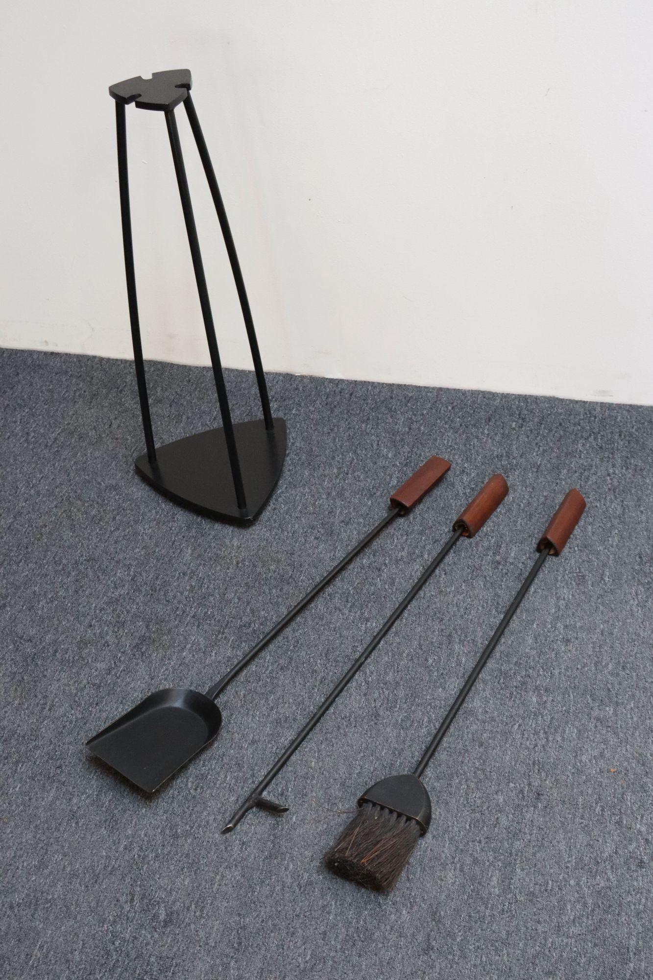 Mid-Century Modern Triangular Guitar Pick Form Fire Tool Set in Walnut and Iron For Sale 1