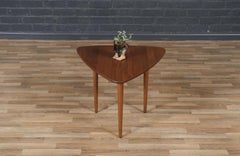 Dreieckiger Beistelltisch von Jens Risom, Moderne der Mitte des Jahrhunderts