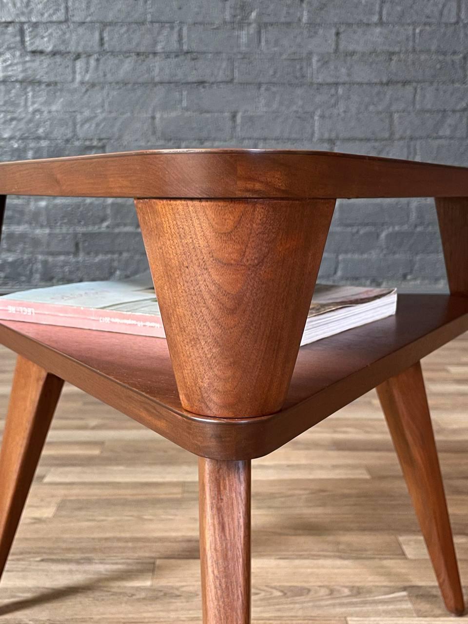 Newly Refinished -Mid-Century Modern Triangular Two-Tier Side Table w/ Bookshelf For Sale 2