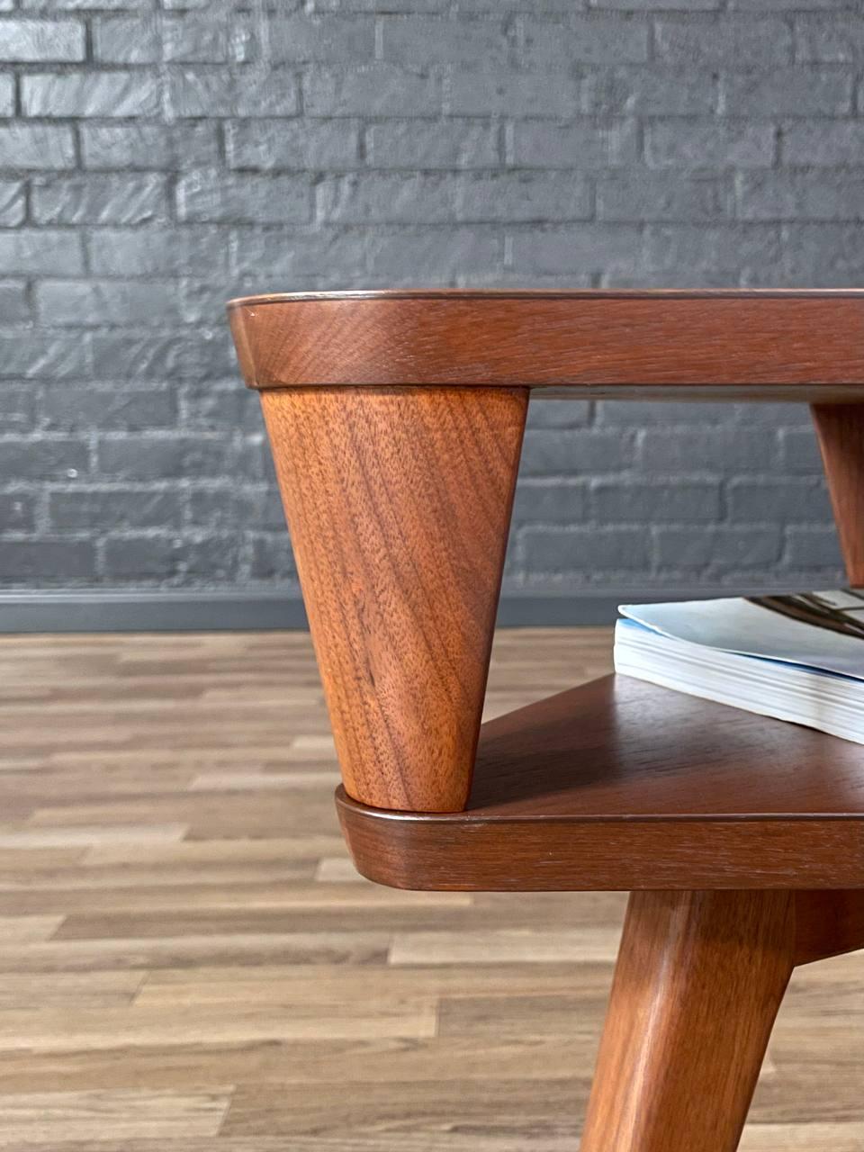 Newly Refinished -Mid-Century Modern Triangular Two-Tier Side Table w/ Bookshelf For Sale 3
