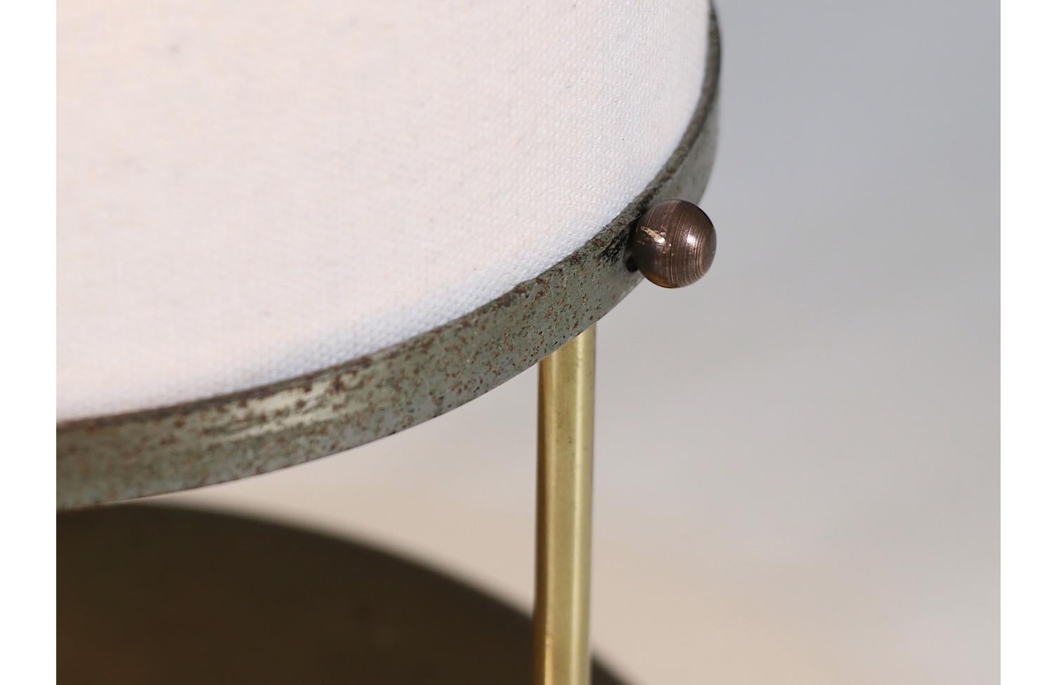Mid-Century Modern Trident Column Style Brass Table Lamp For Sale 1
