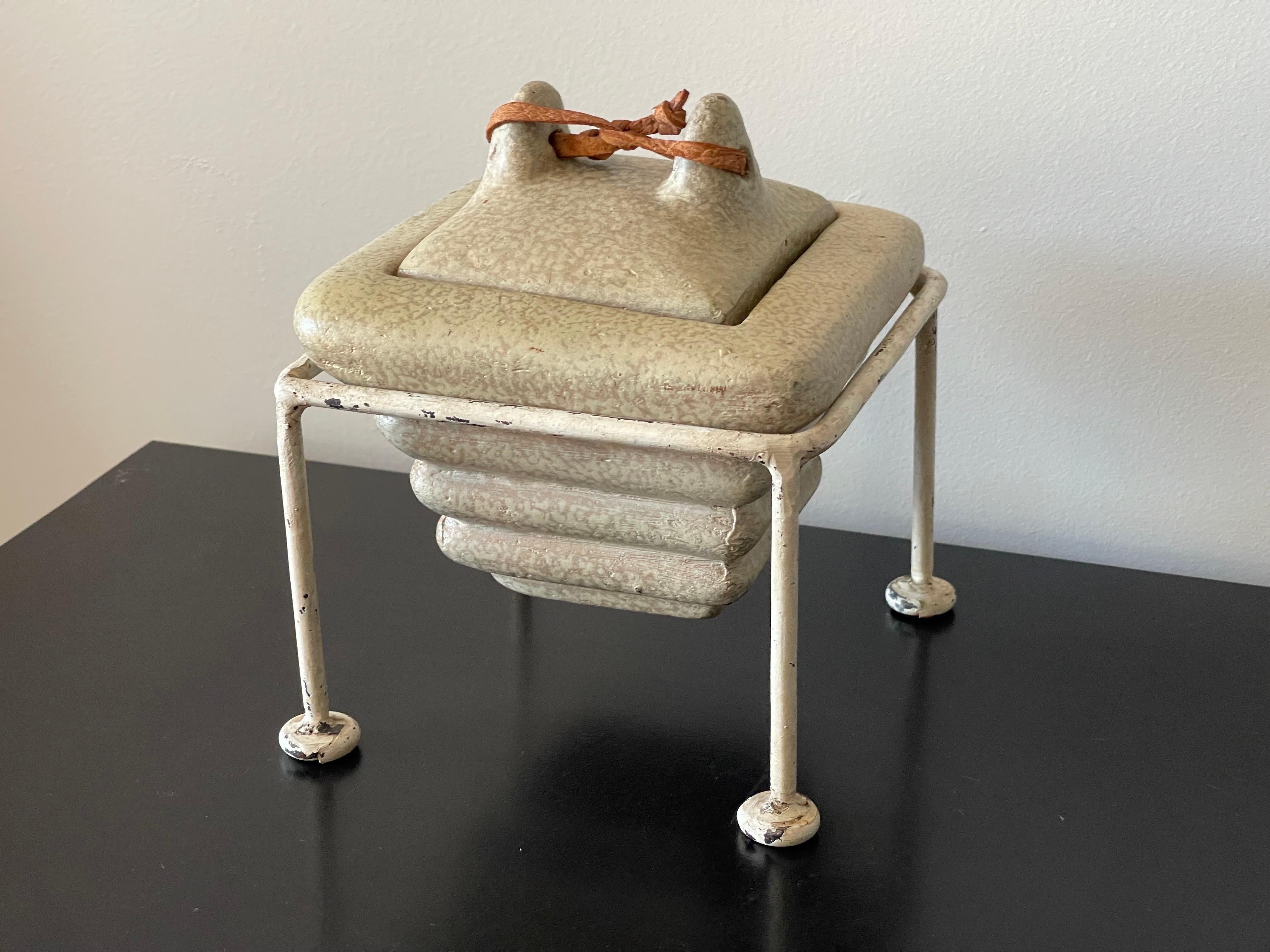 Mid-Century Modern Trinket Jewelry Box Ceramic with Leather Pull and Iron Stand For Sale 4
