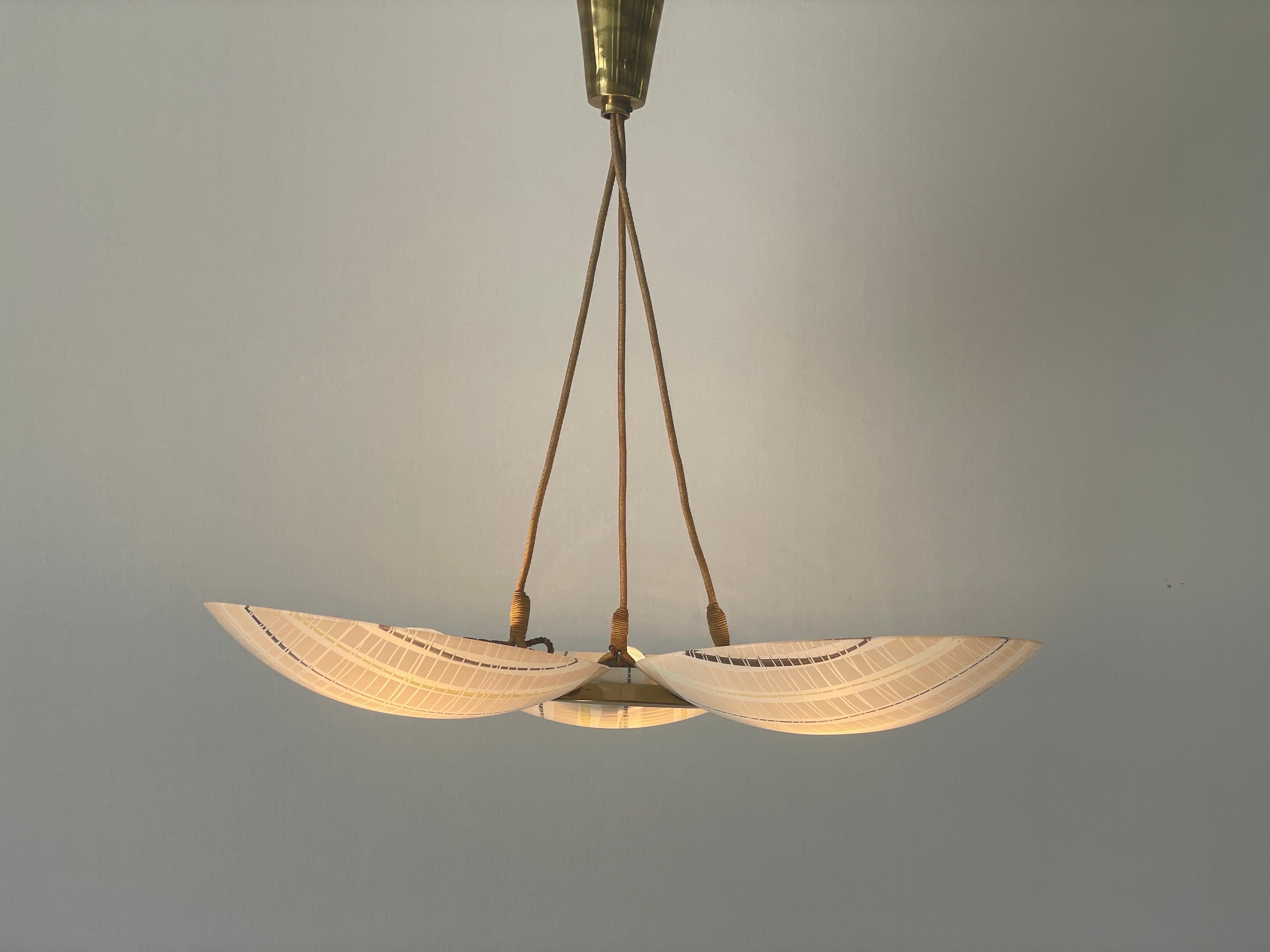 Lampada da soffitto in vetro a tripla ciotola colorata, Modern Color, 1950, Germania in vendita 2
