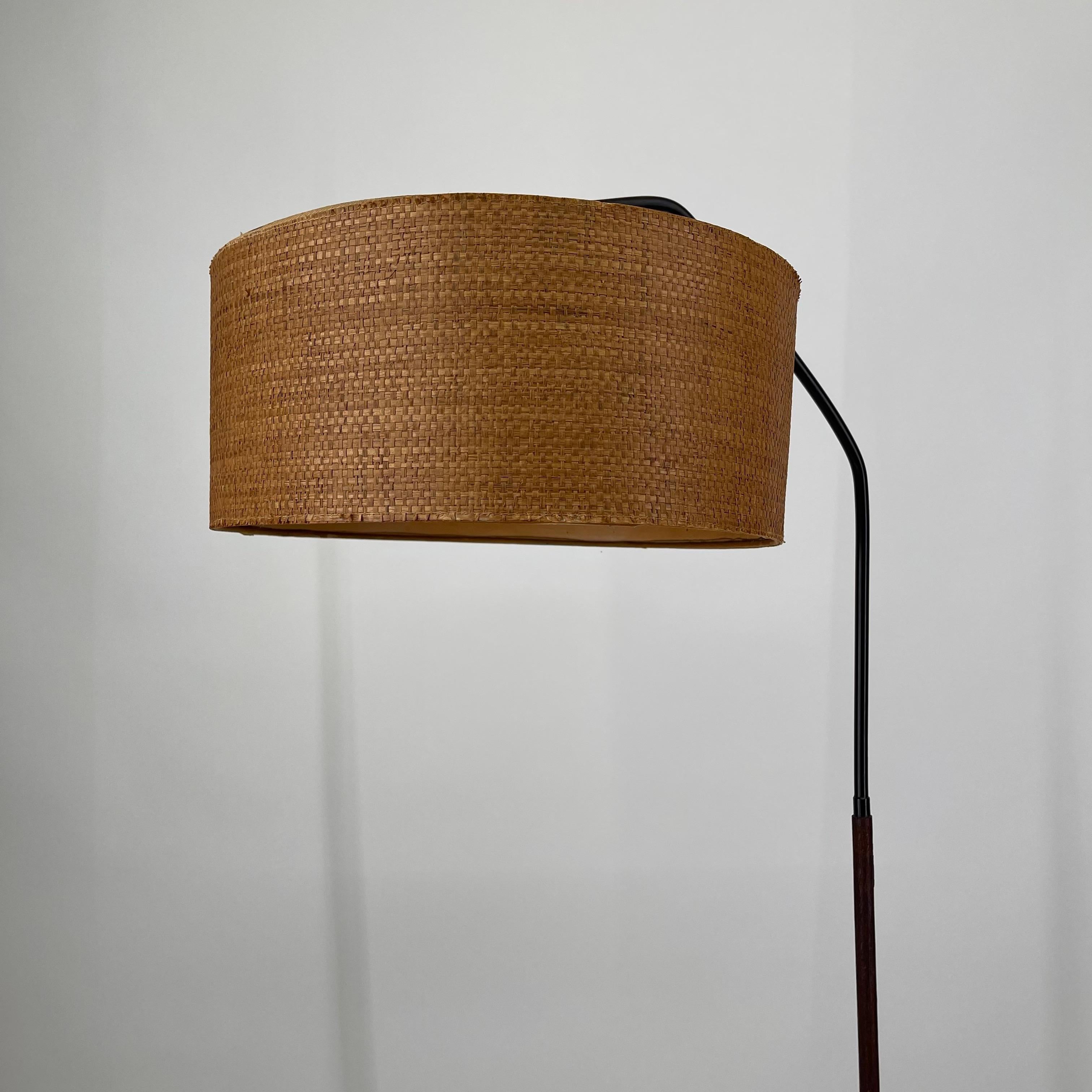 Mid-Century Modern Tripod Brass Rattan Shade Floor Lamp by Kalmar, Austria 1964 In Good Condition For Sale In Vienna, AT