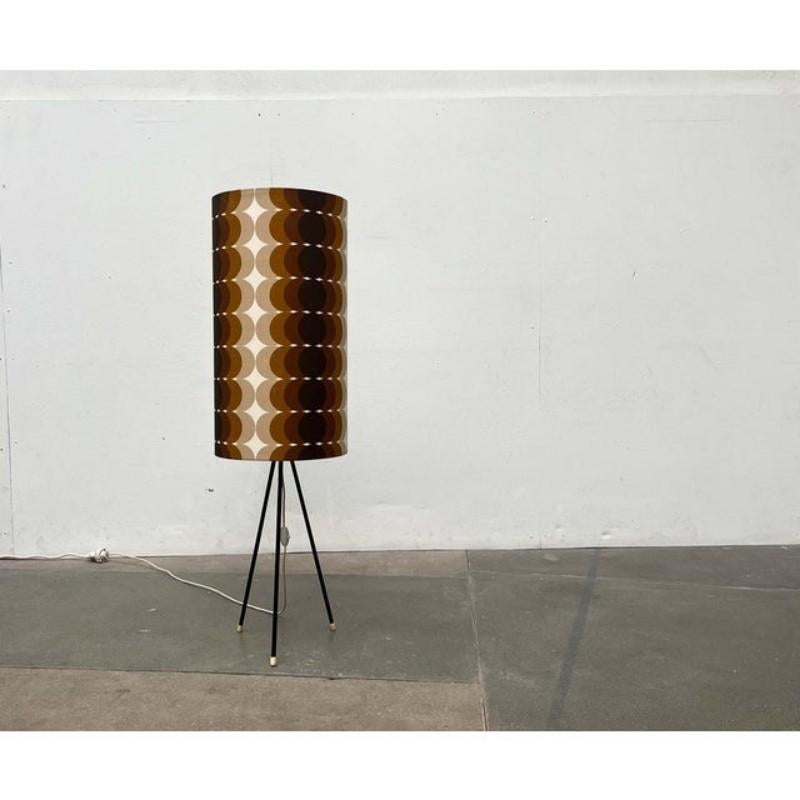 Lampadaire tripode moderne du milieu du siècle, années 1960 en vente 5