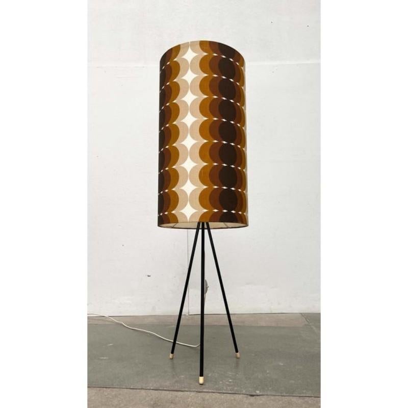 Lampadaire tripode moderne du milieu du siècle, années 1960 en vente 6