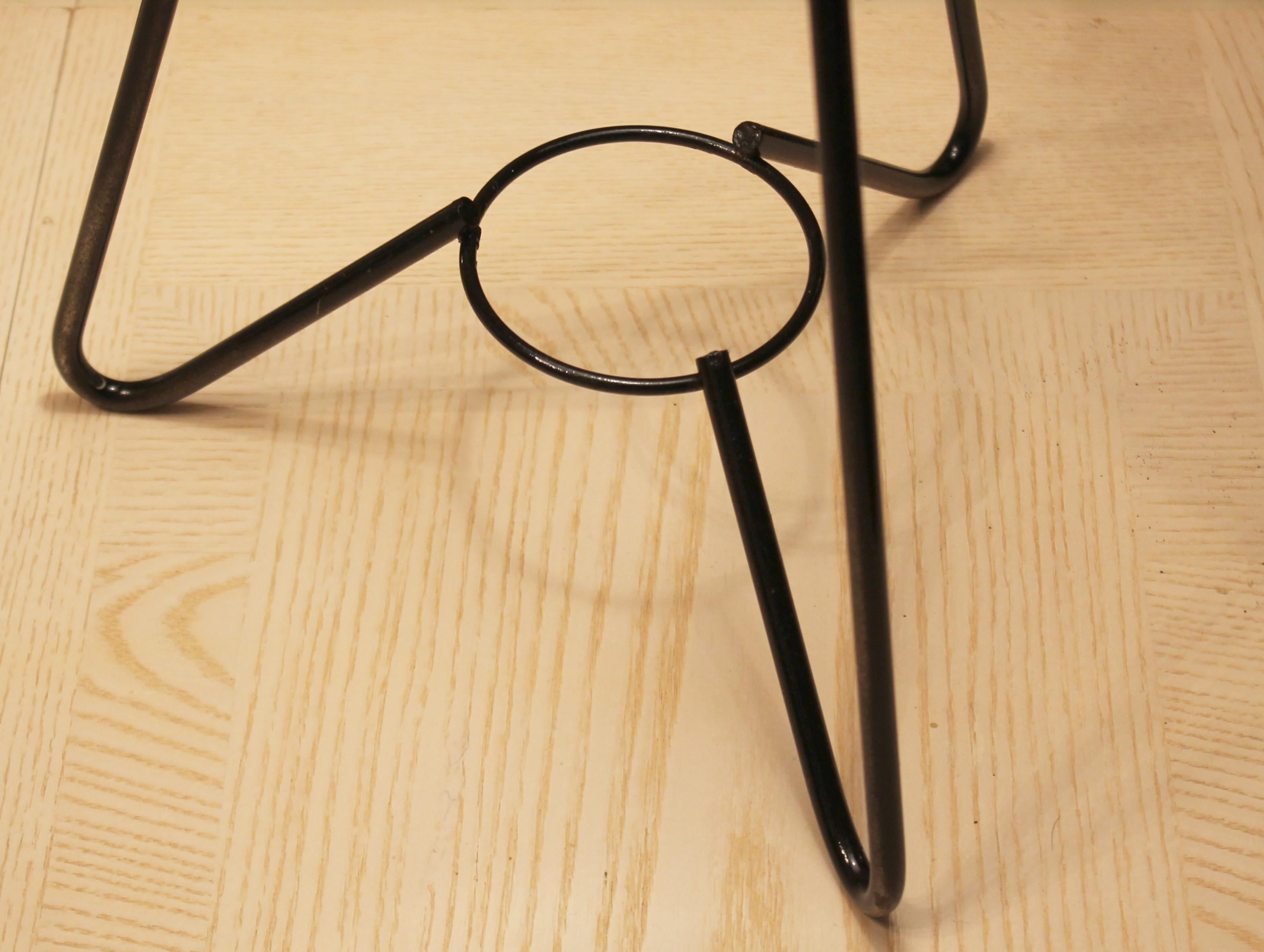 American Mid Century Modern Tripod Table Lamp! Atomic Heifetz Era 1950s Inverted Shade For Sale