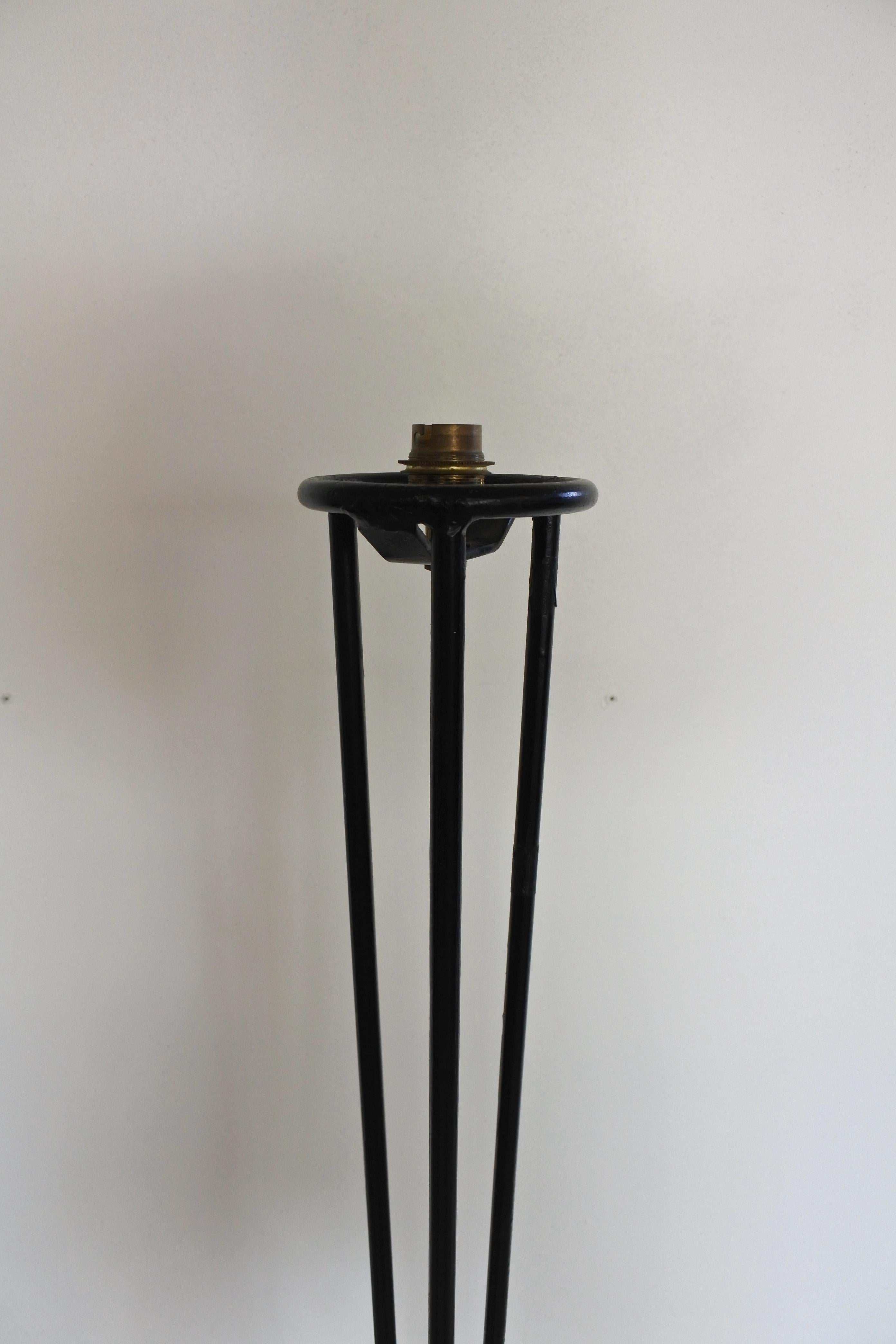 Mid-20th Century Mid-Century Modern Tripode Floor Lamp in Lacquered Metal & Brass, France, 1950s