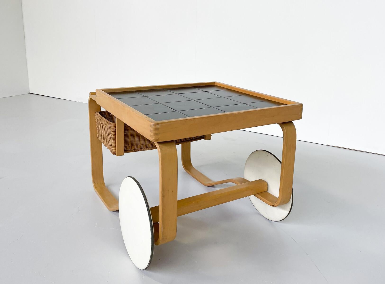 Mid-Century Modern Trolley Model 900 by Alvar Aalto for Artek, 1950s 5